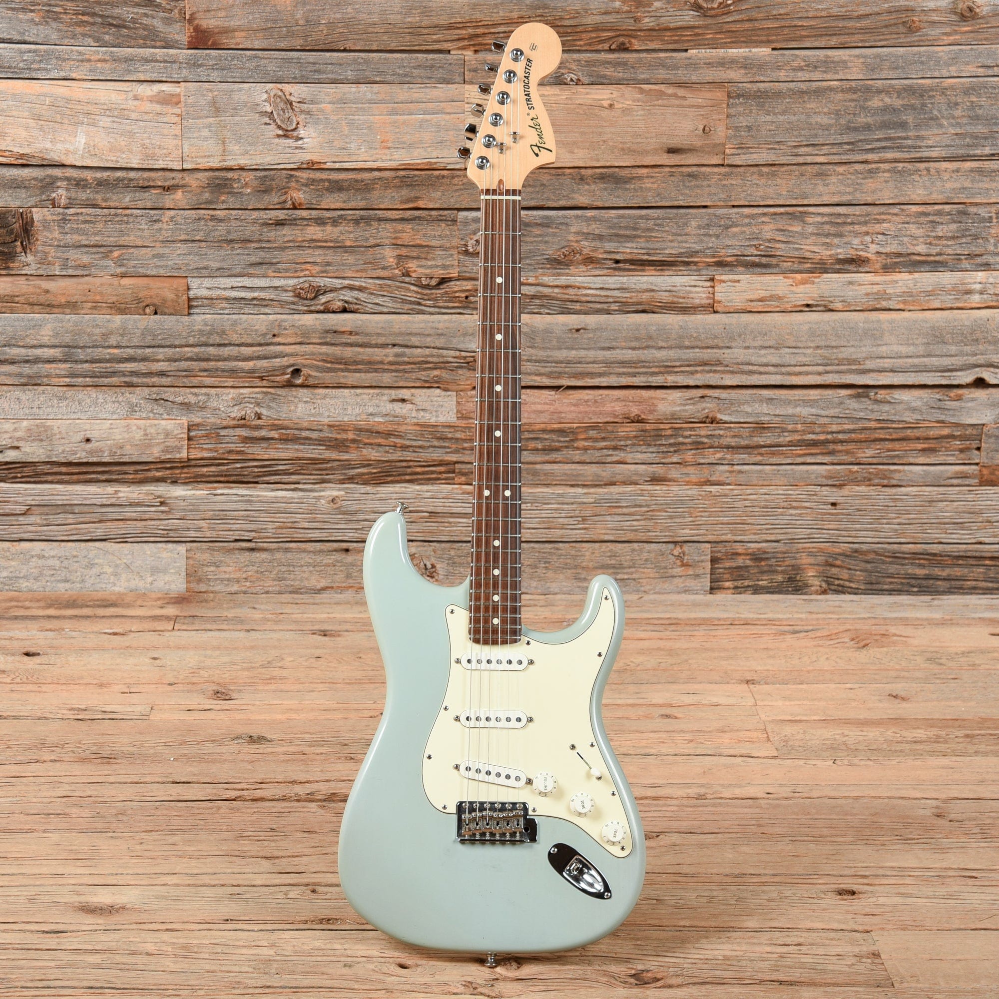 Fender Highway One Stratocaster Daphne Blue 2006 Electric Guitars / Solid Body