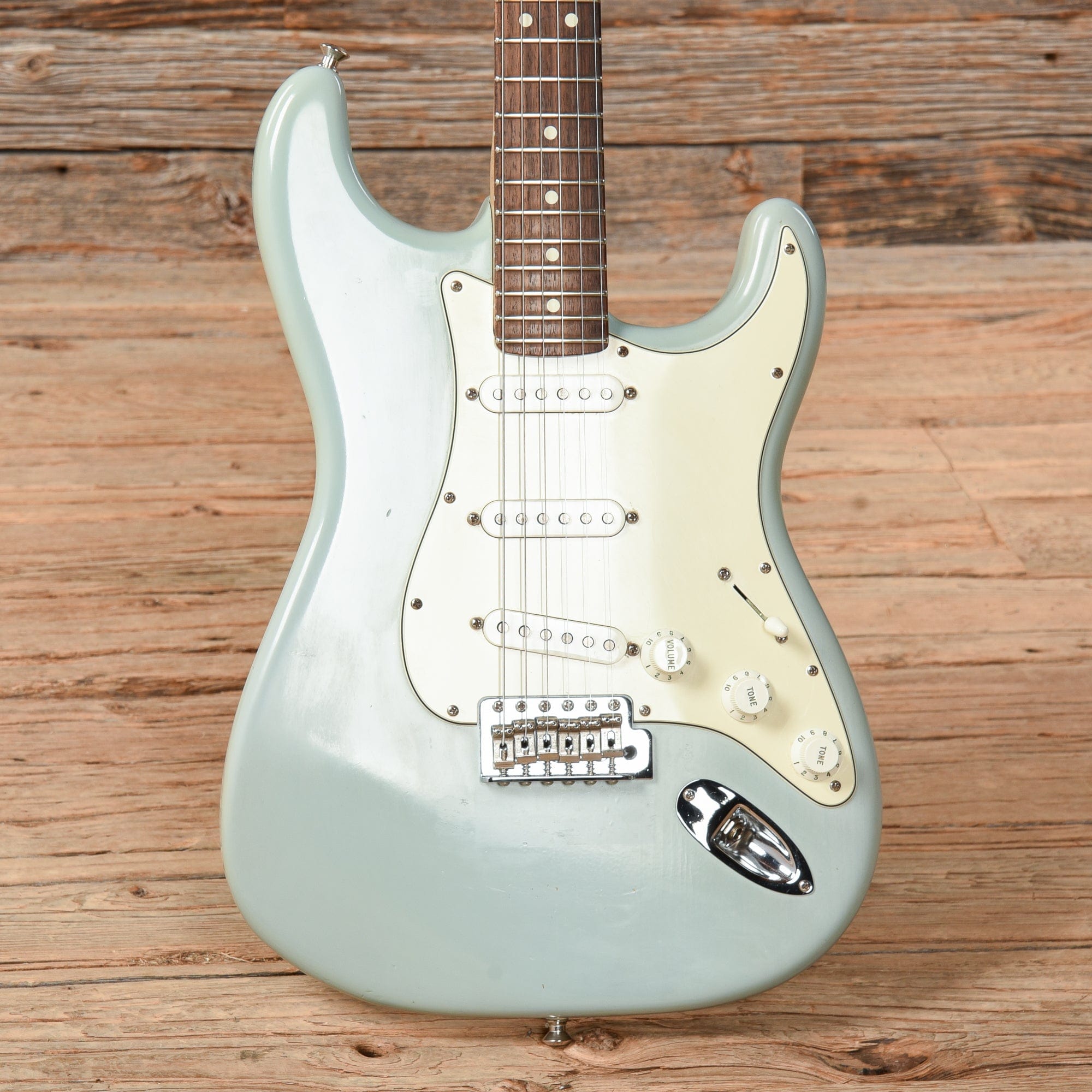Fender Highway One Stratocaster Daphne Blue 2006 Electric Guitars / Solid Body