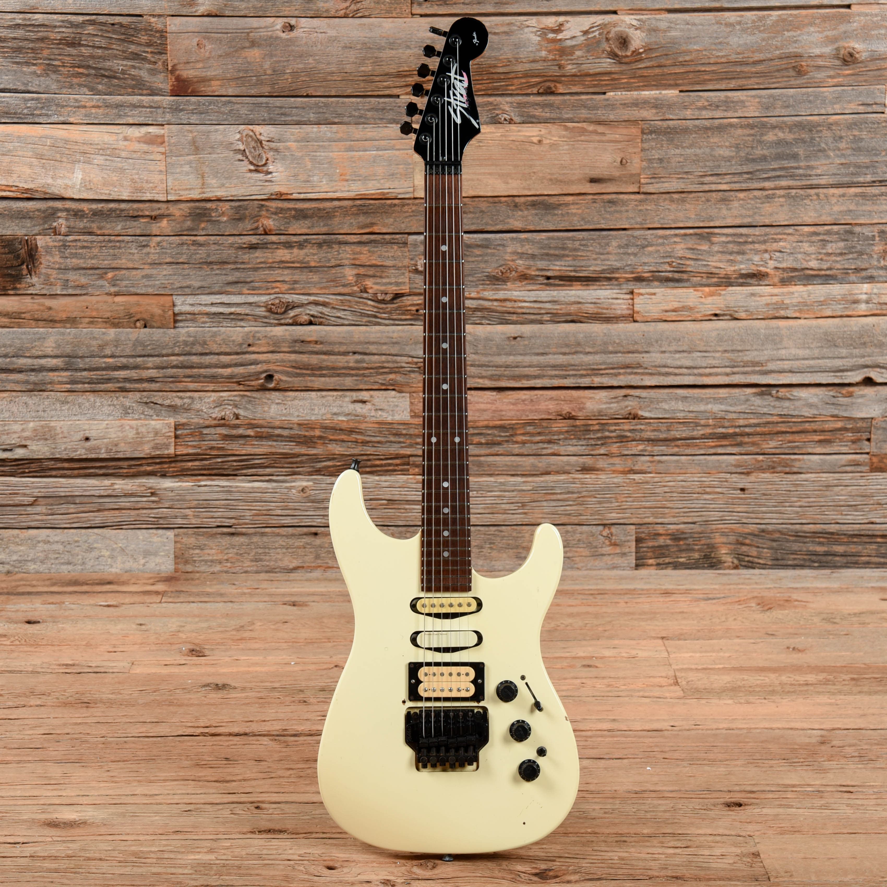 Fender HM Strat HSS White 1988 Electric Guitars / Solid Body