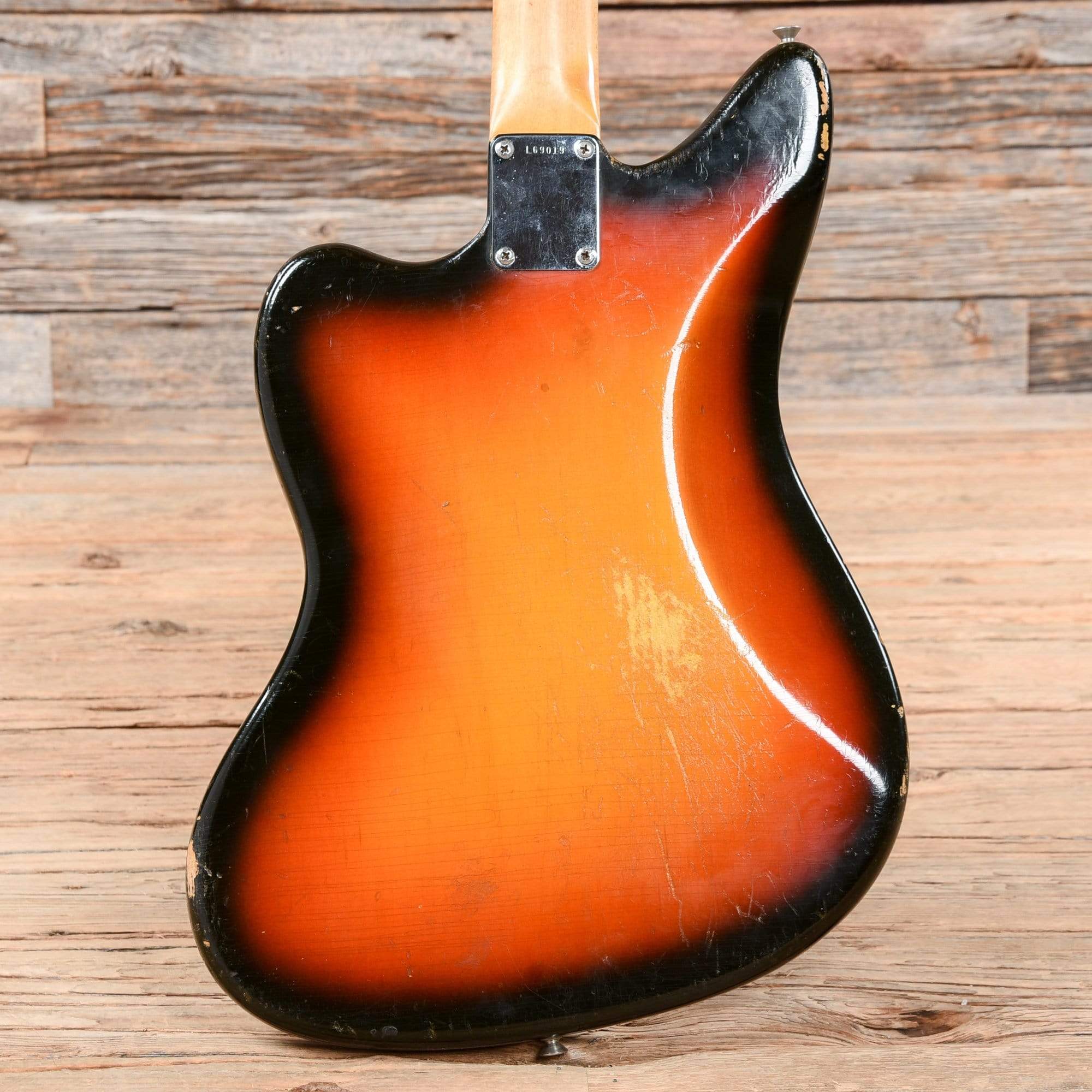 Fender Jaguar Sunburst 1965 Electric Guitars / Solid Body