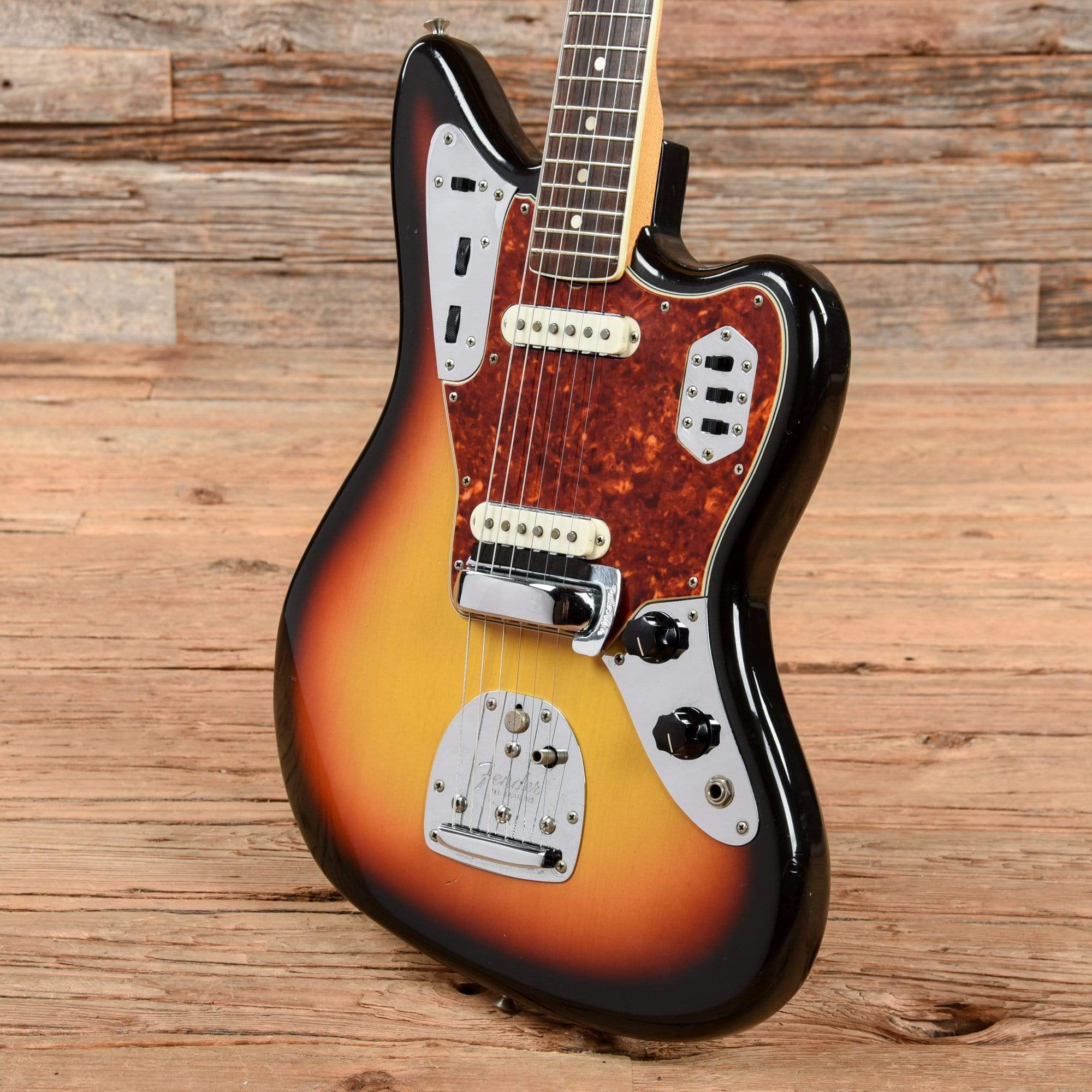 Fender Jaguar Sunburst 1965 Electric Guitars / Solid Body