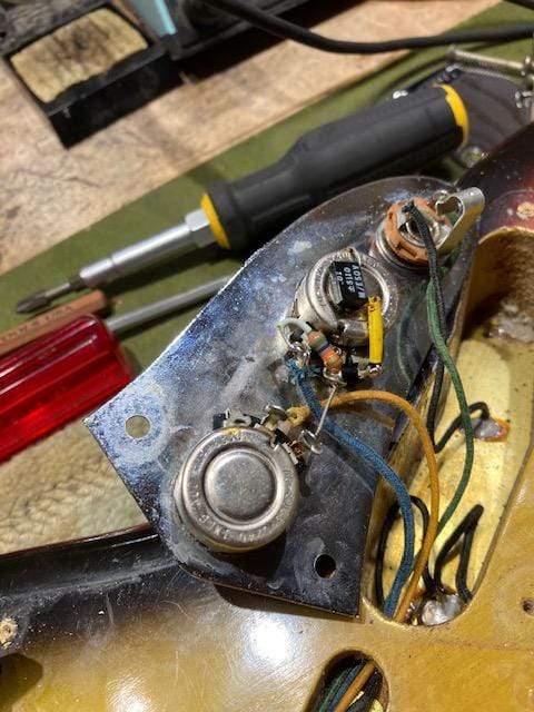 Fender Jaguar Sunburst 1965 Electric Guitars / Solid Body