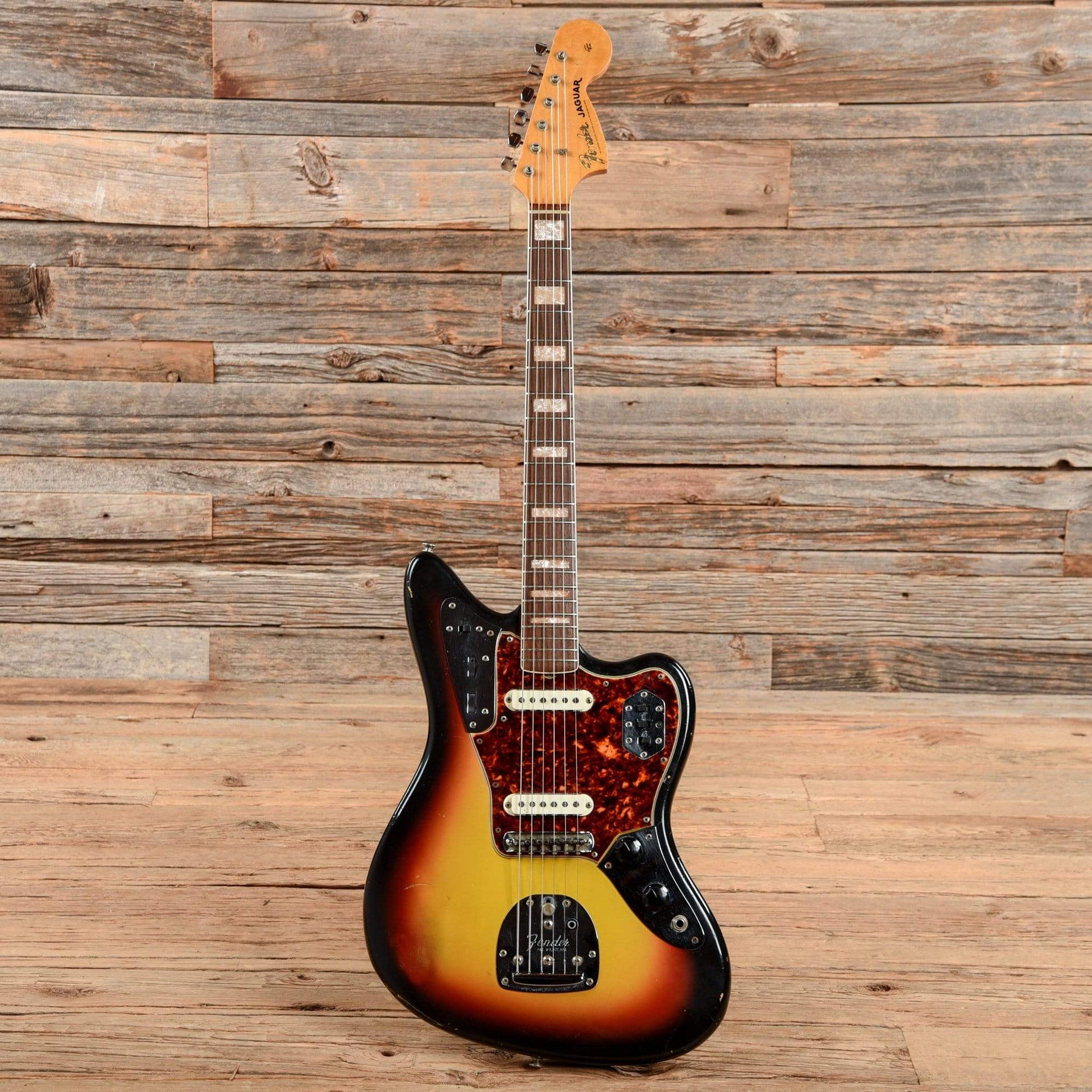 Fender Jaguar Sunburst 1966 Electric Guitars / Solid Body