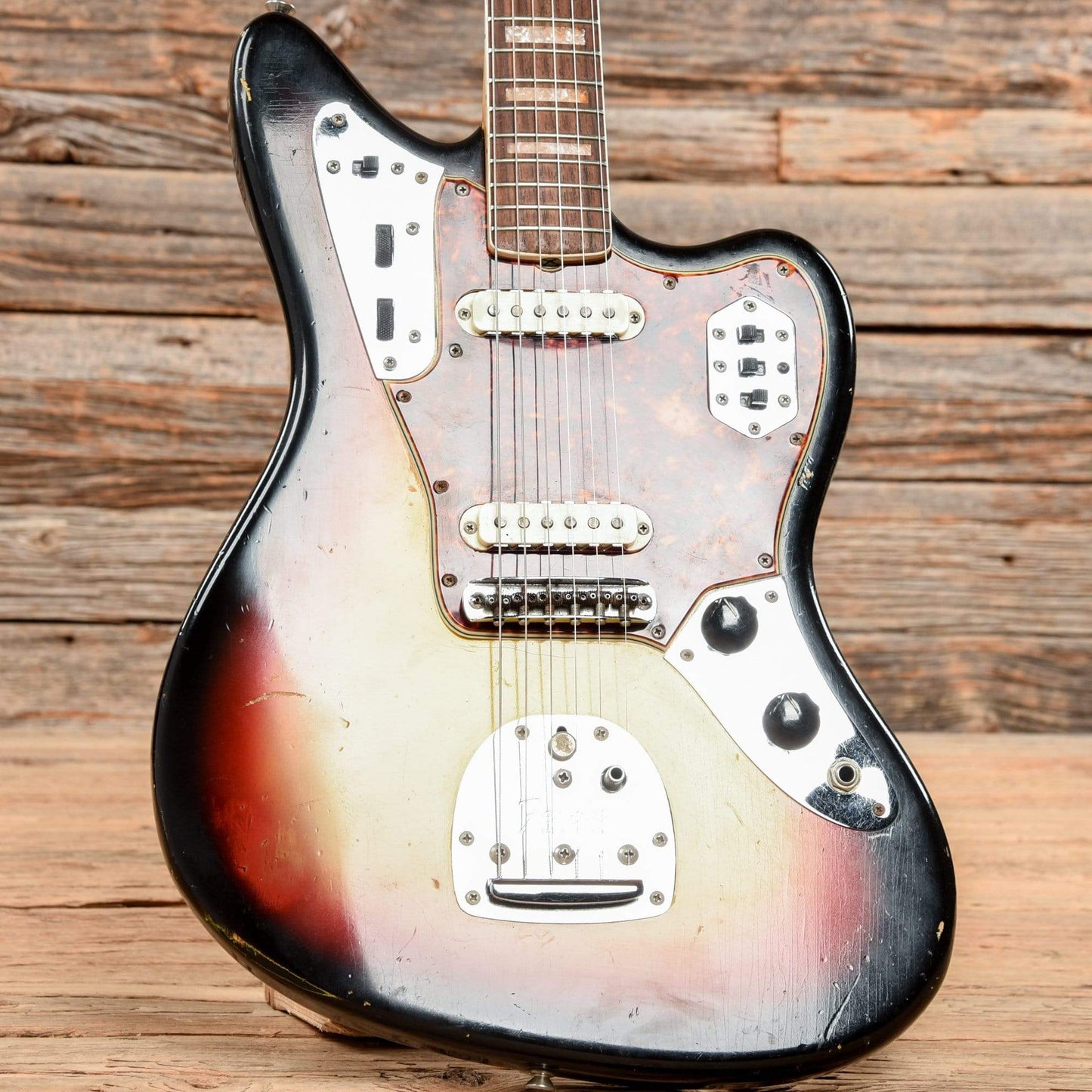 Fender Jaguar Sunburst 1966 Electric Guitars / Solid Body