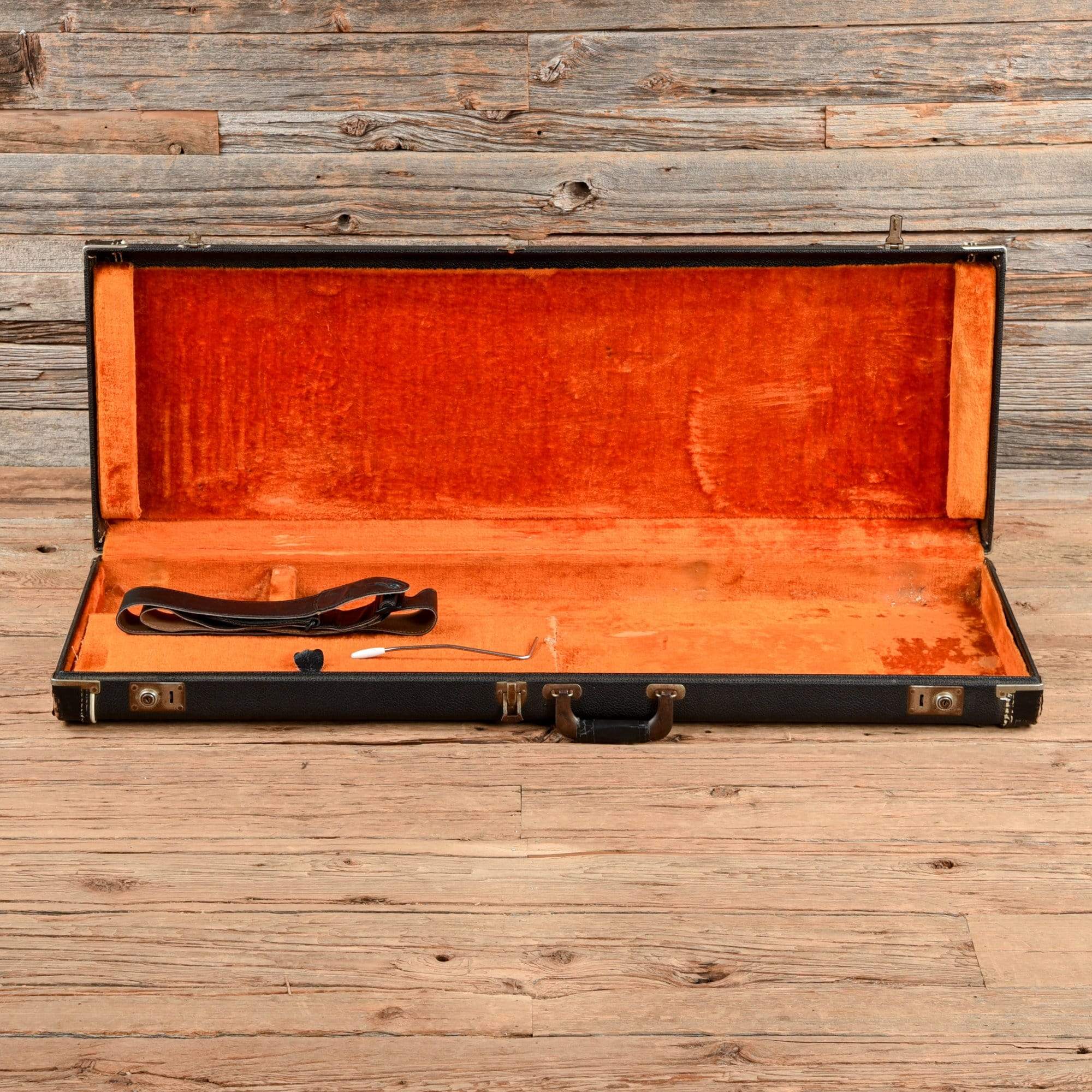 Fender Jaguar Sunburst 1966 Electric Guitars / Solid Body