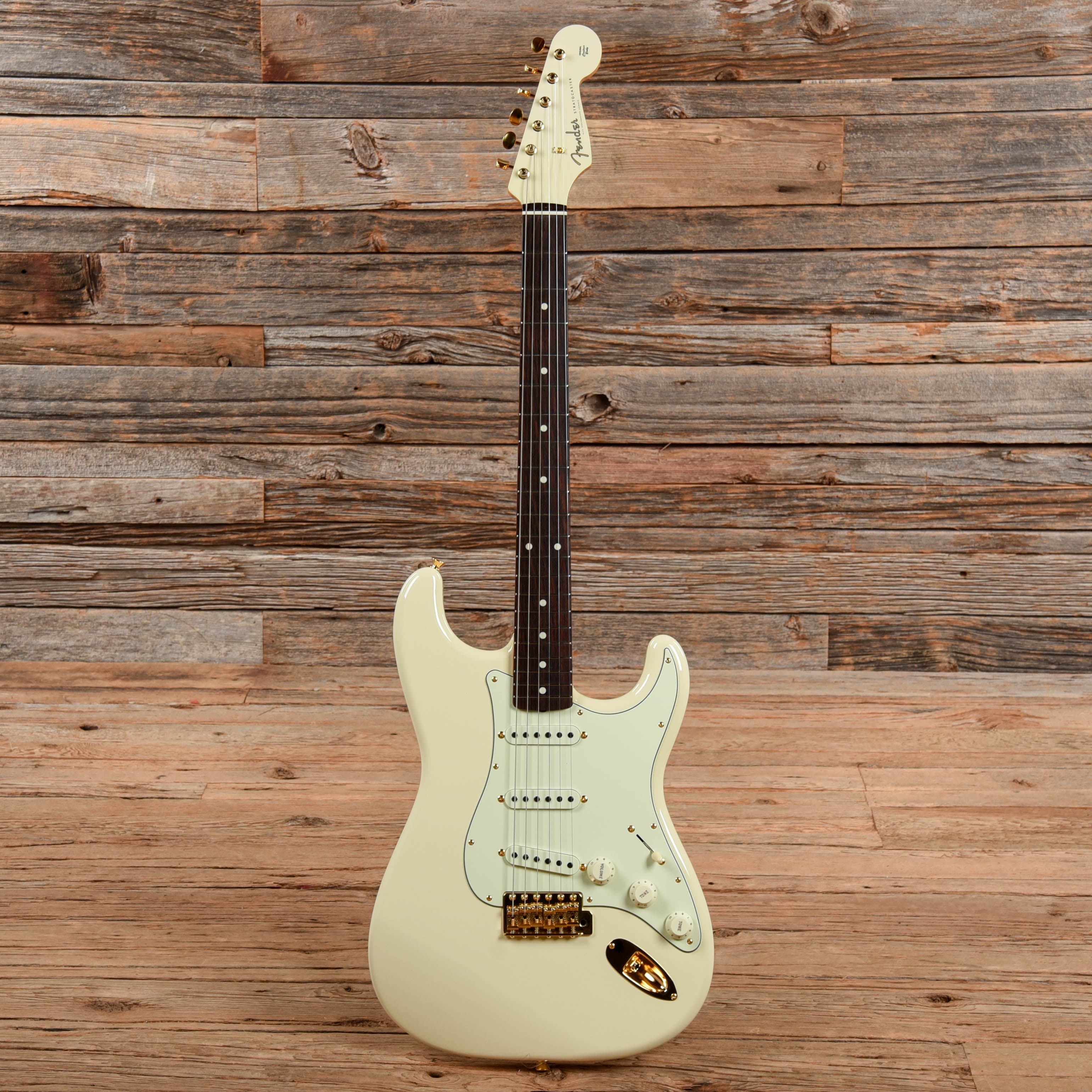 Fender Japan Traditional '60s Daybreak Stratocaster White 2019 Electric Guitars / Solid Body