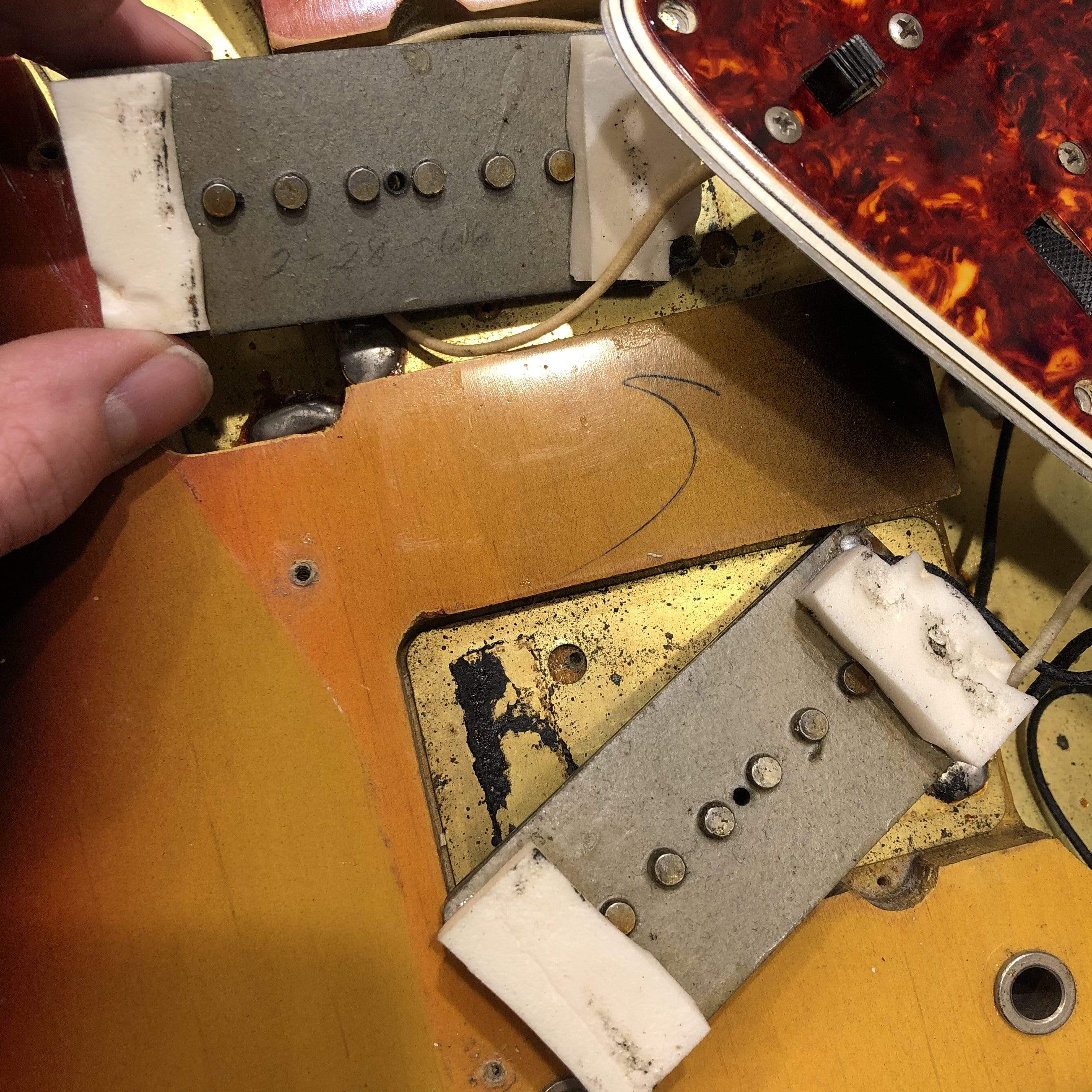 Fender Jazzmaster Sunburst 1966 Electric Guitars / Solid Body