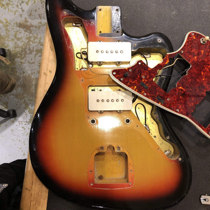 Fender Jazzmaster Sunburst 1966 Electric Guitars / Solid Body