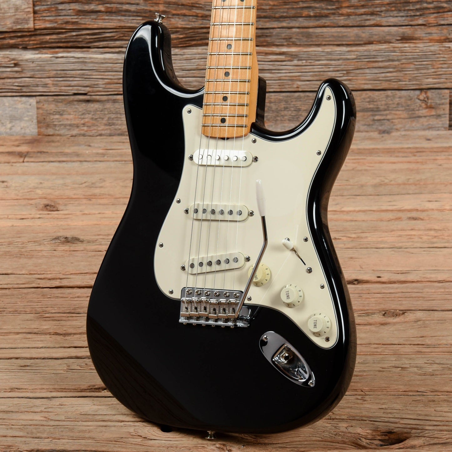 Fender Jimi Hendrix Voodoo Stratocaster Black 1998 Electric Guitars / Solid Body