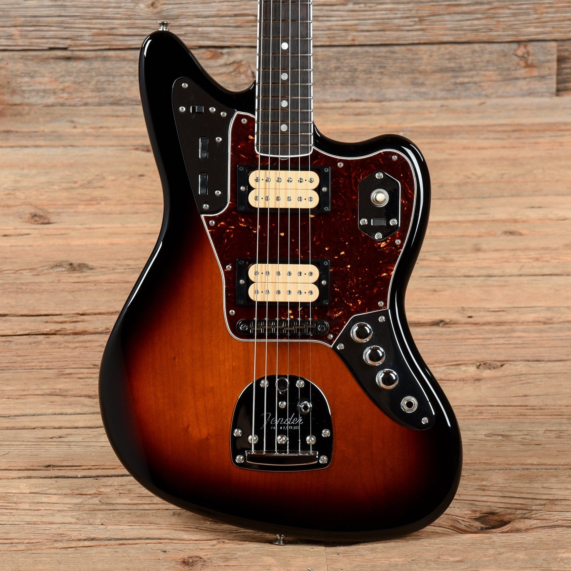 Fender Kurt Cobain Jaguar Sunburst 2019 Electric Guitars / Solid Body