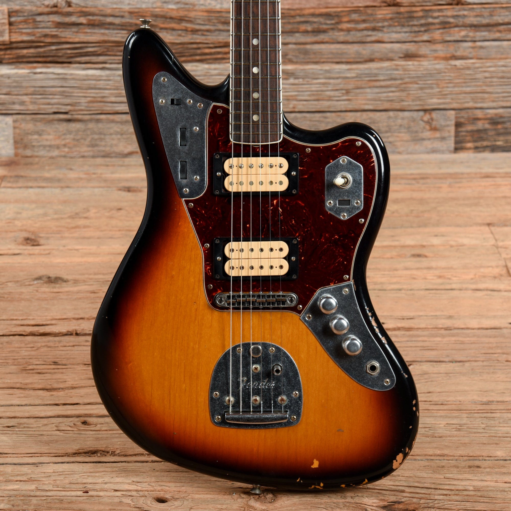 Fender Kurt Cobain Road Worn Jaguar Sunburst 2011 – Chicago Music 