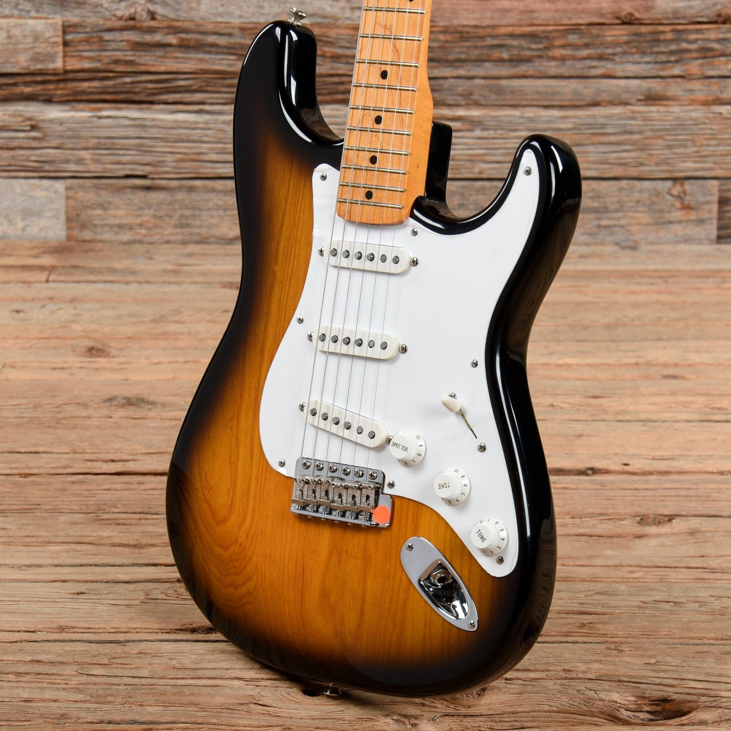 Fender Limited Edition 40th Anniversary 1954 Reissue Stratocaster Sunburst 1994 Electric Guitars / Solid Body