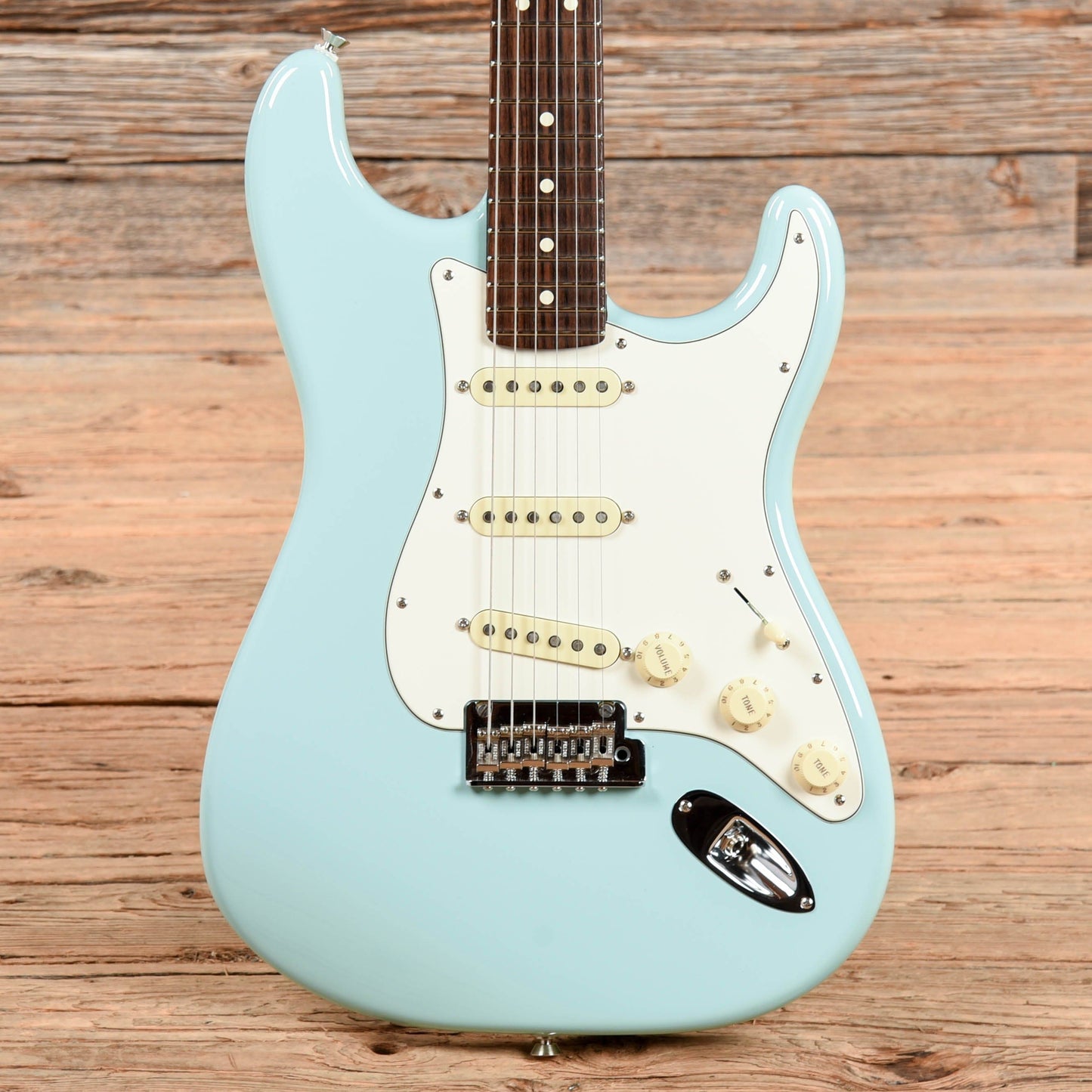 Fender Limited Edition American Pro Stratocaster w/Rosewood Neck Daphne Blue 2017 Electric Guitars / Solid Body