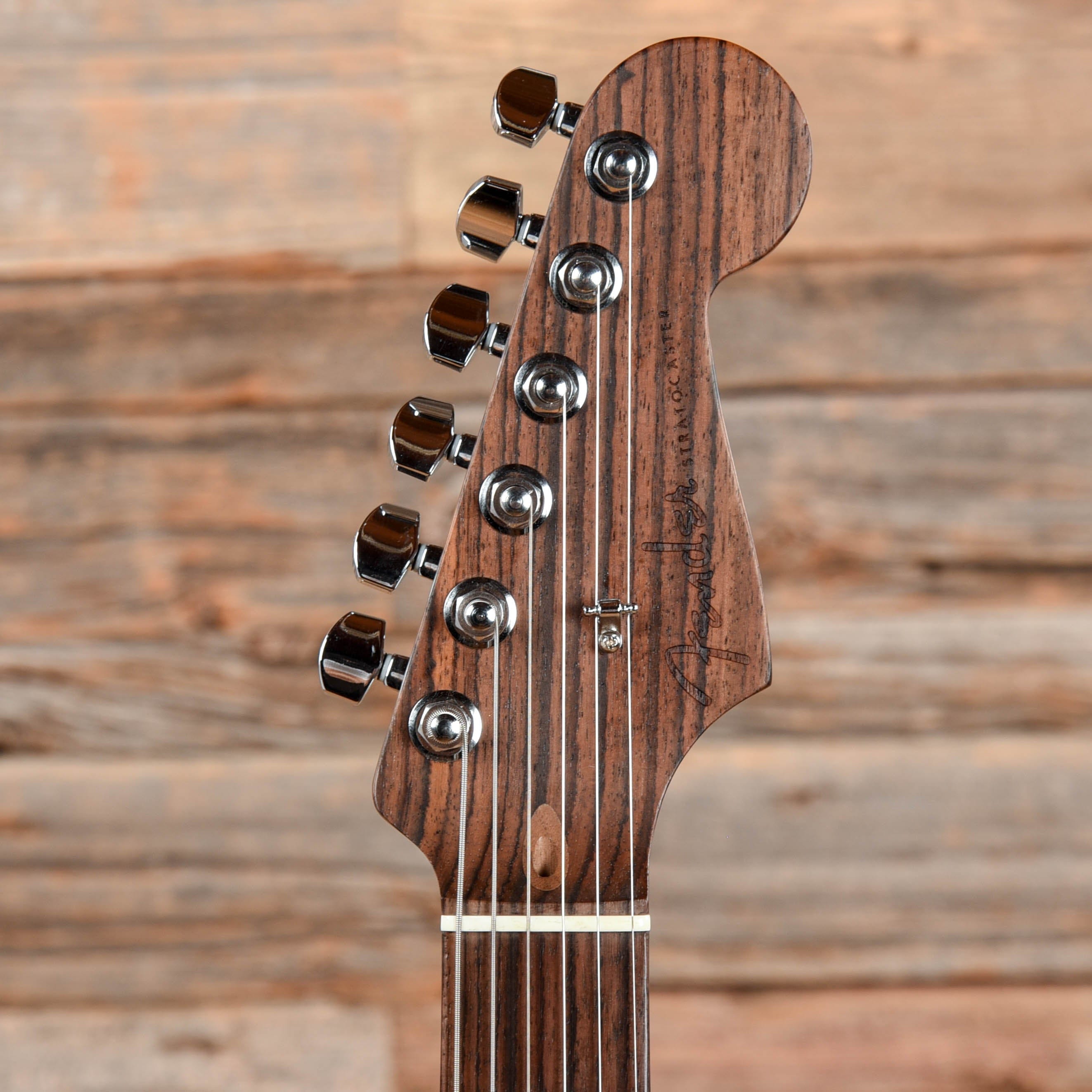 Fender Limited Edition American Pro Stratocaster w/Rosewood Neck Daphne Blue 2017 Electric Guitars / Solid Body