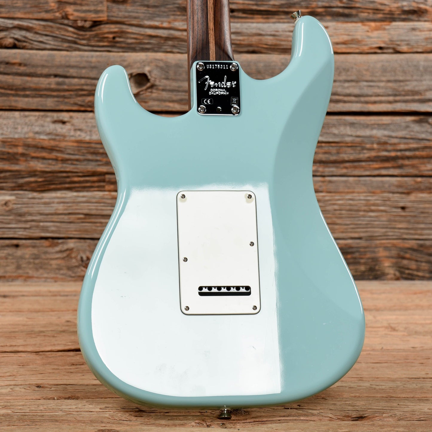 Fender Limited Edition American Pro Stratocaster w/Rosewood Neck Daphne Blue 2017 Electric Guitars / Solid Body