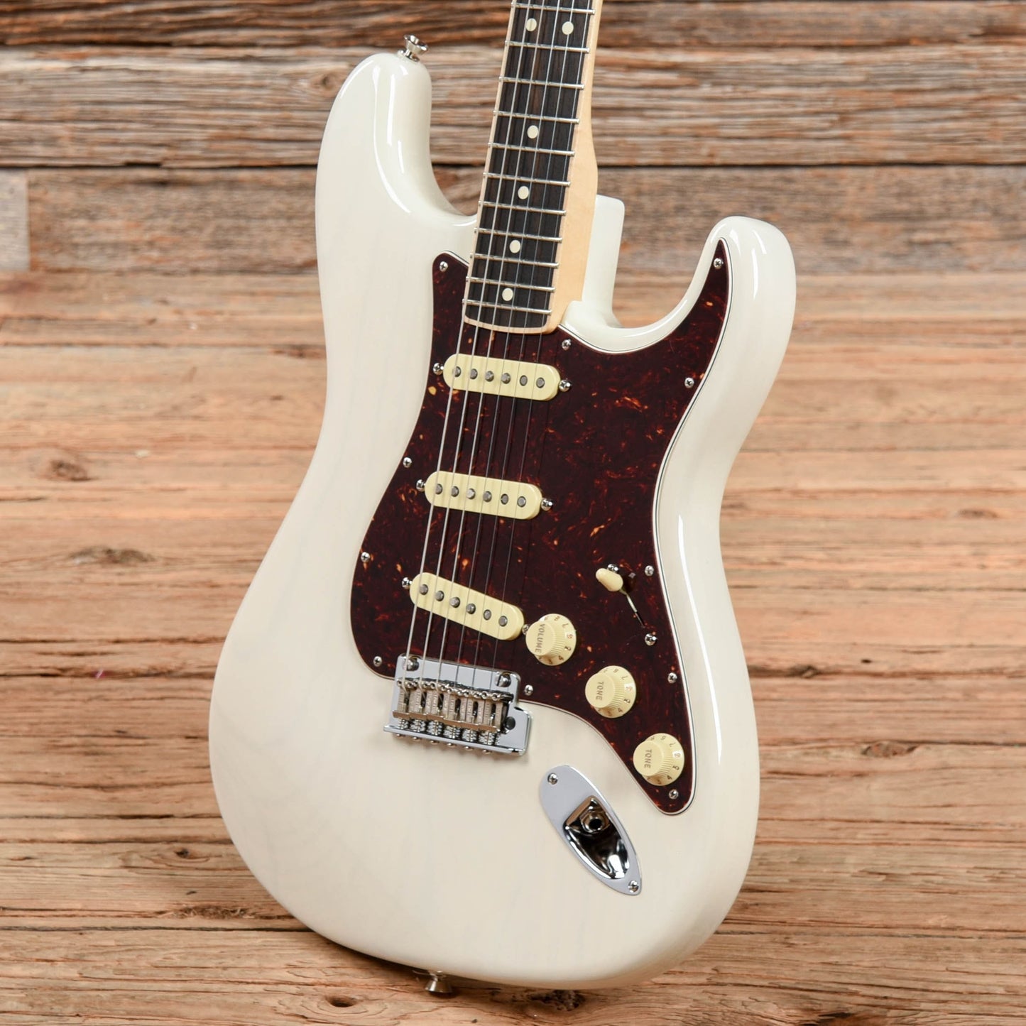 Fender Limited Edition American Professional Channel Bound Ash Stratocaster White Blonde 2018 Electric Guitars / Solid Body