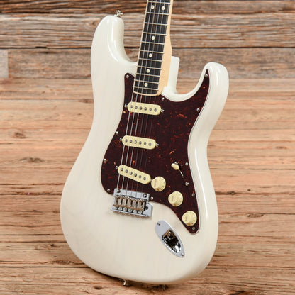 Fender Limited Edition American Professional Channel Bound Ash Stratocaster White Blonde 2018 Electric Guitars / Solid Body