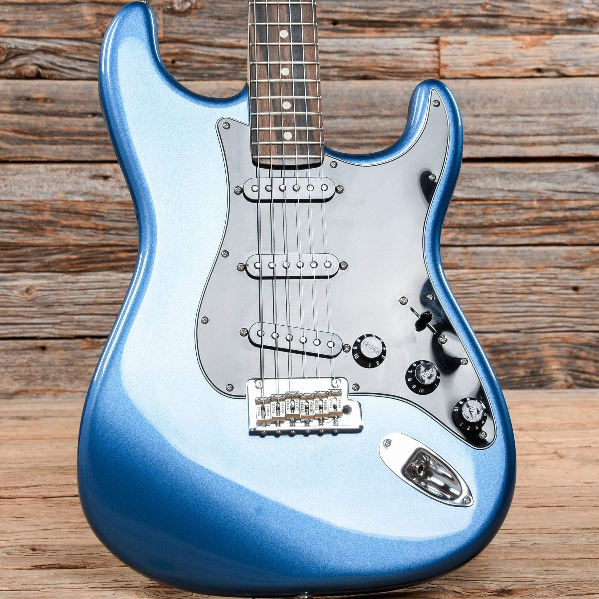 Fender Limited Edition American Professional Stratocaster w/striped Ebony Fretboard Lake Placid Blue 2019 Electric Guitars / Solid Body