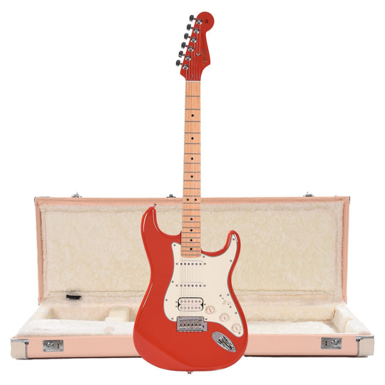 Fender Limited Edition Player Stratocaster HSS Fiesta Red w/Matching Headstock and Hardshell Case Strat/Tele Shell Pink w/Cream Interior Electric Guitars / Solid Body