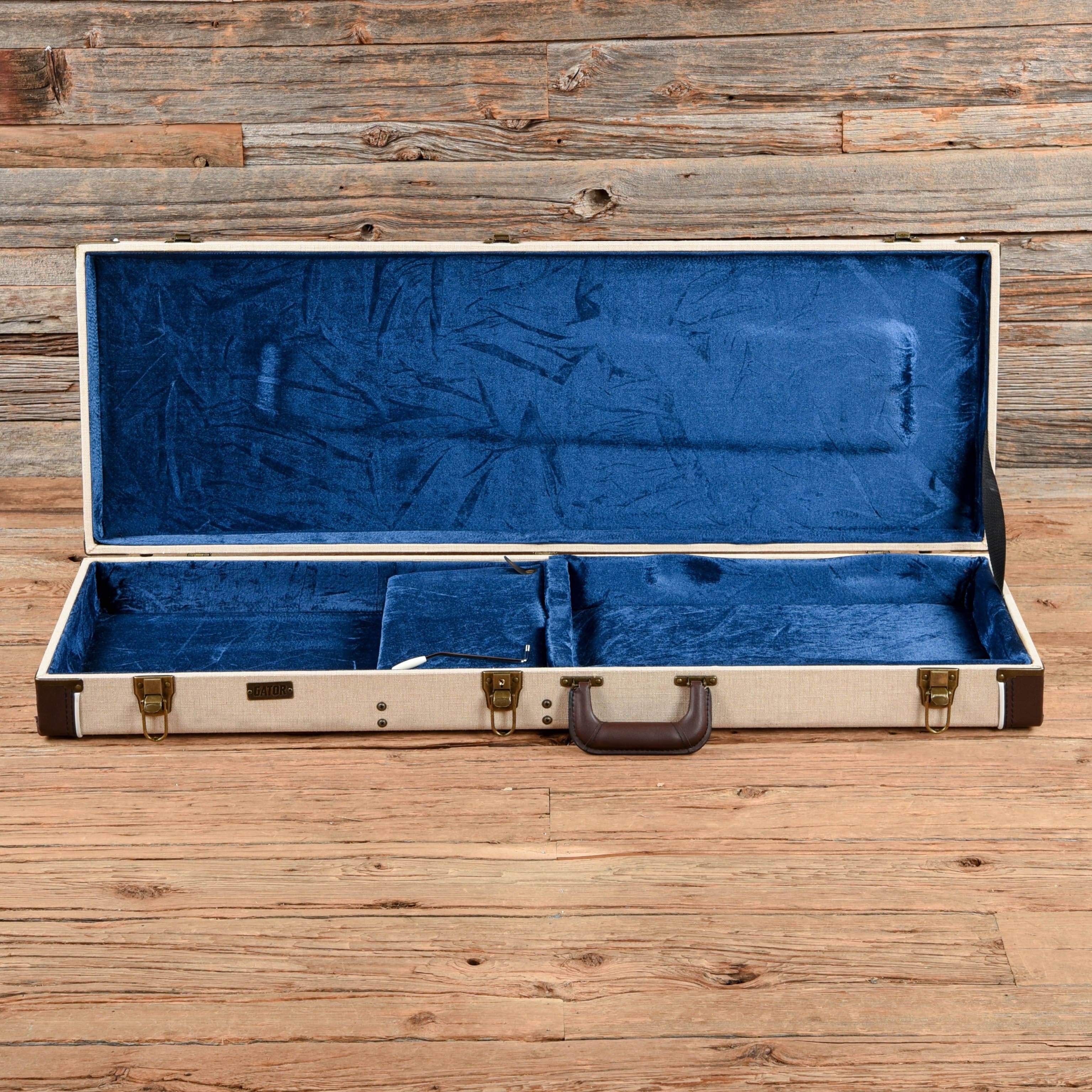 Fender Limited Edition Player Stratocaster Shell Pink 2019 Electric Guitars / Solid Body