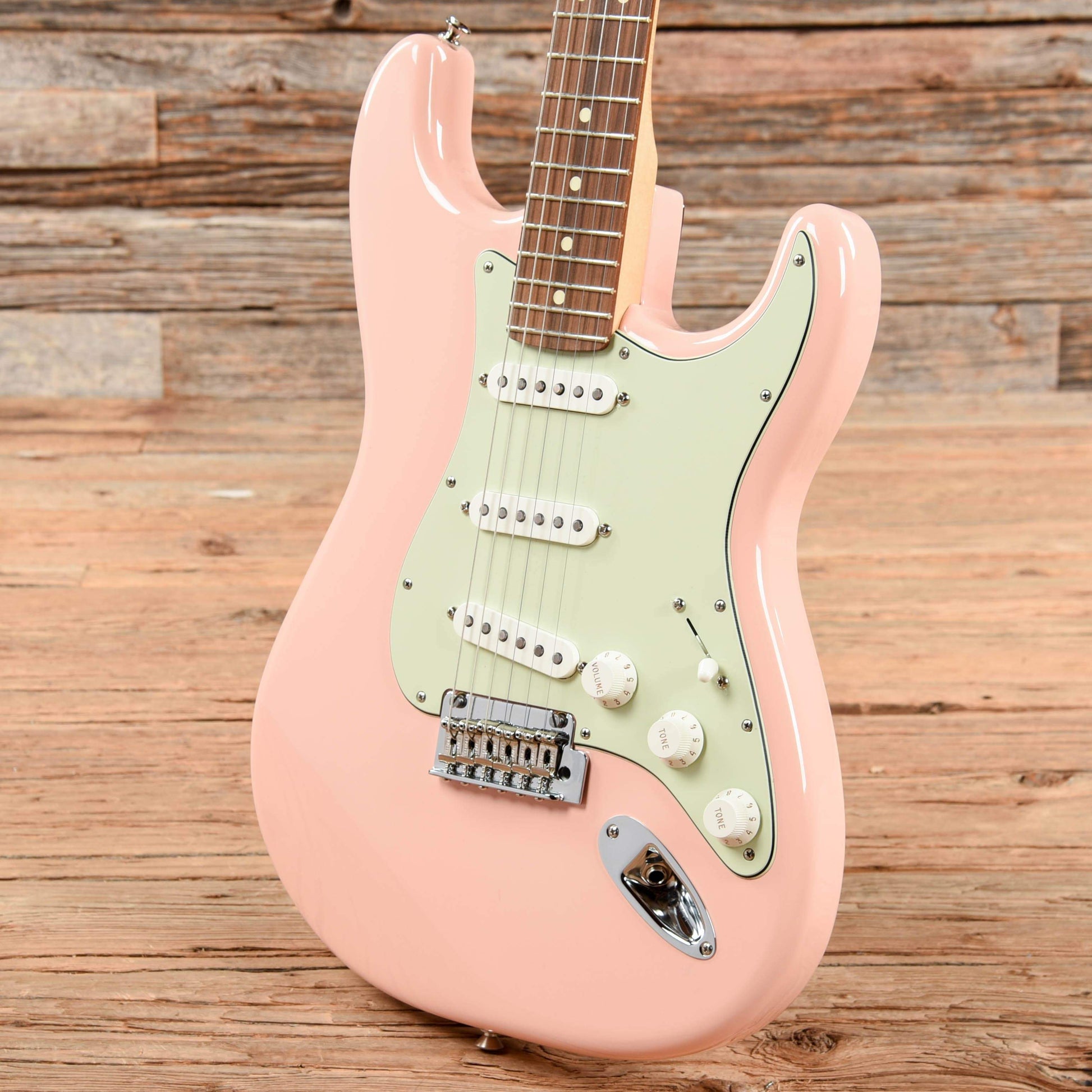 Fender Limited Edition Player Stratocaster Shell Pink 2019 Electric Guitars / Solid Body