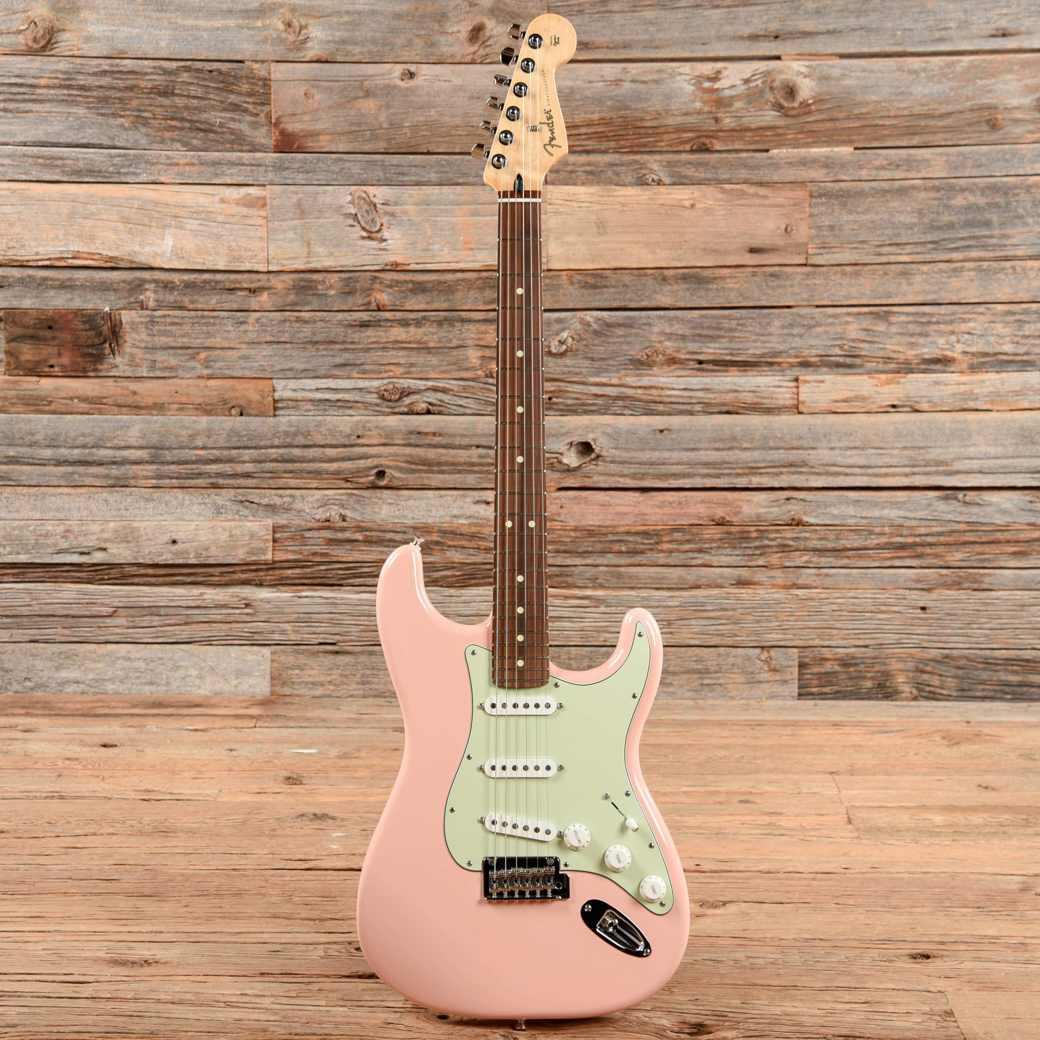 Fender Limited Edition Player Stratocaster Shell Pink 2019 Electric Guitars / Solid Body