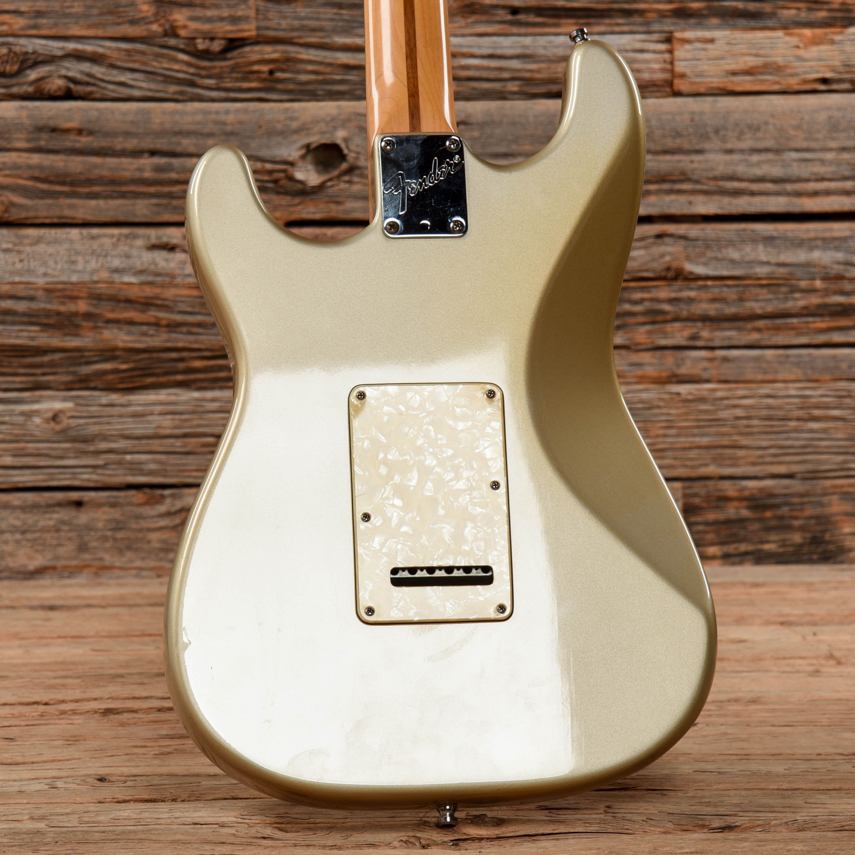 Fender Lonestar Stratocaster Gold 1997 Electric Guitars / Solid Body