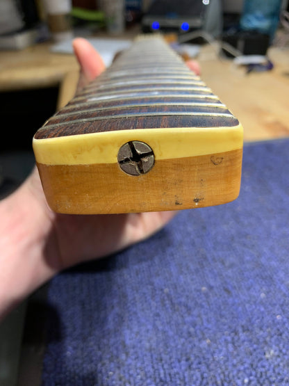 Fender Maverick Sunburst 1969 Electric Guitars / Solid Body