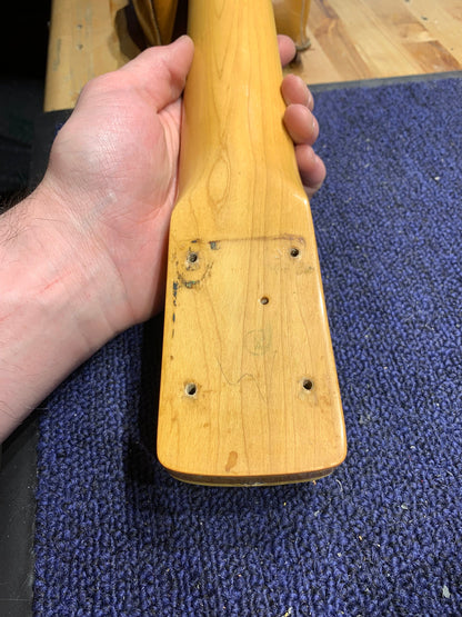 Fender Maverick Sunburst 1969 Electric Guitars / Solid Body