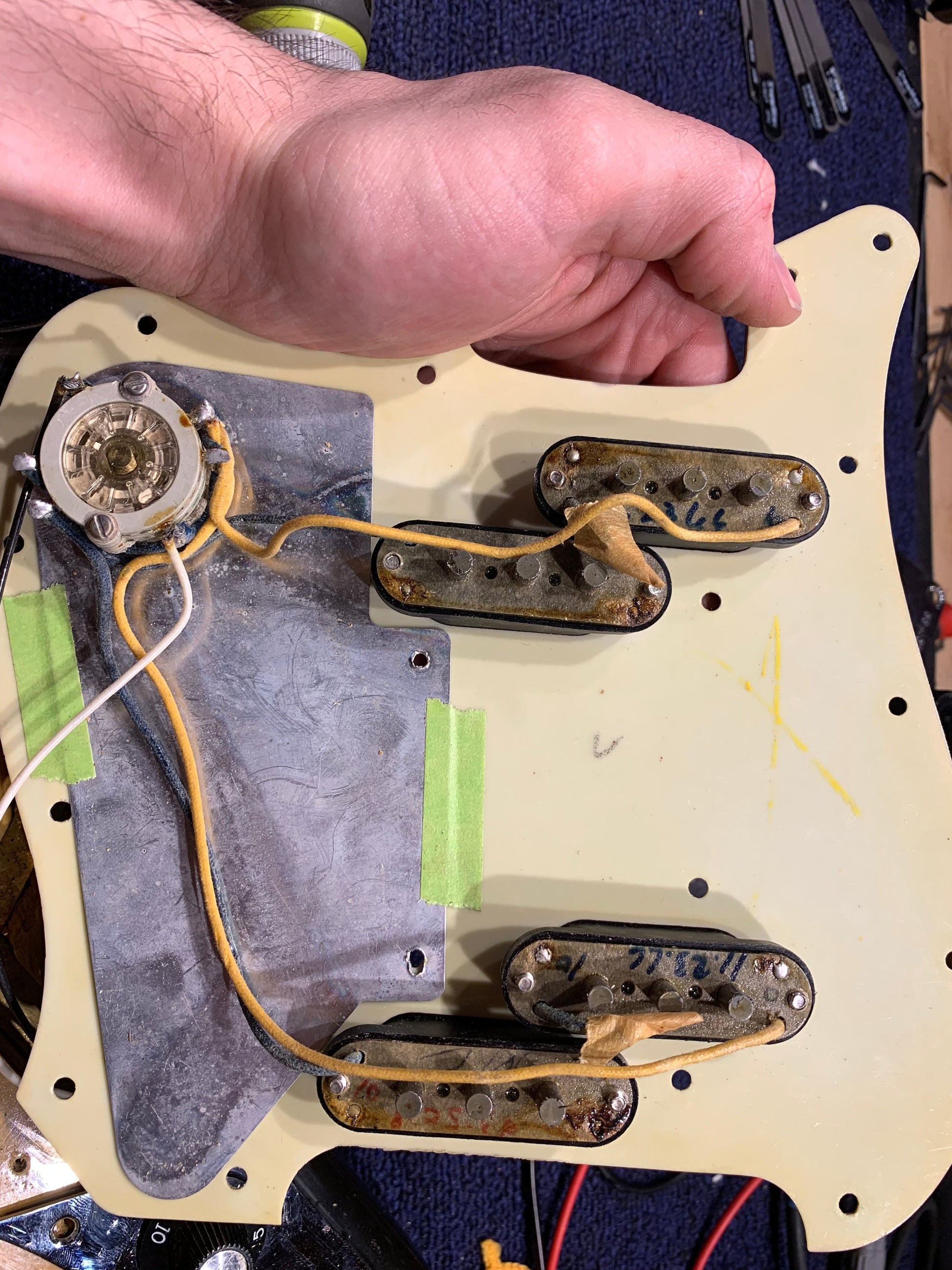 Fender Maverick Sunburst 1969 Electric Guitars / Solid Body