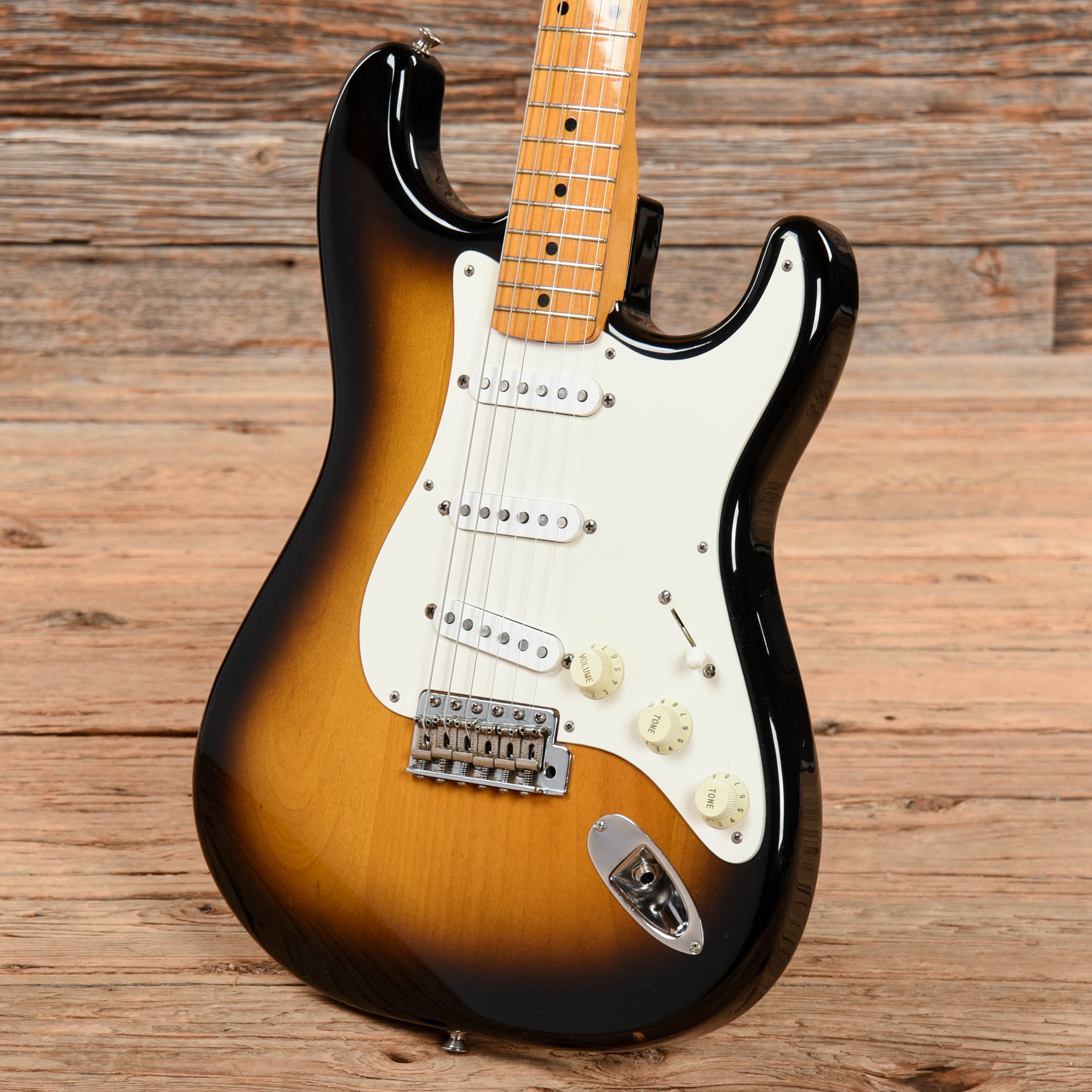 Fender MIJ Stratocaster Sunburst 1994 Electric Guitars / Solid Body