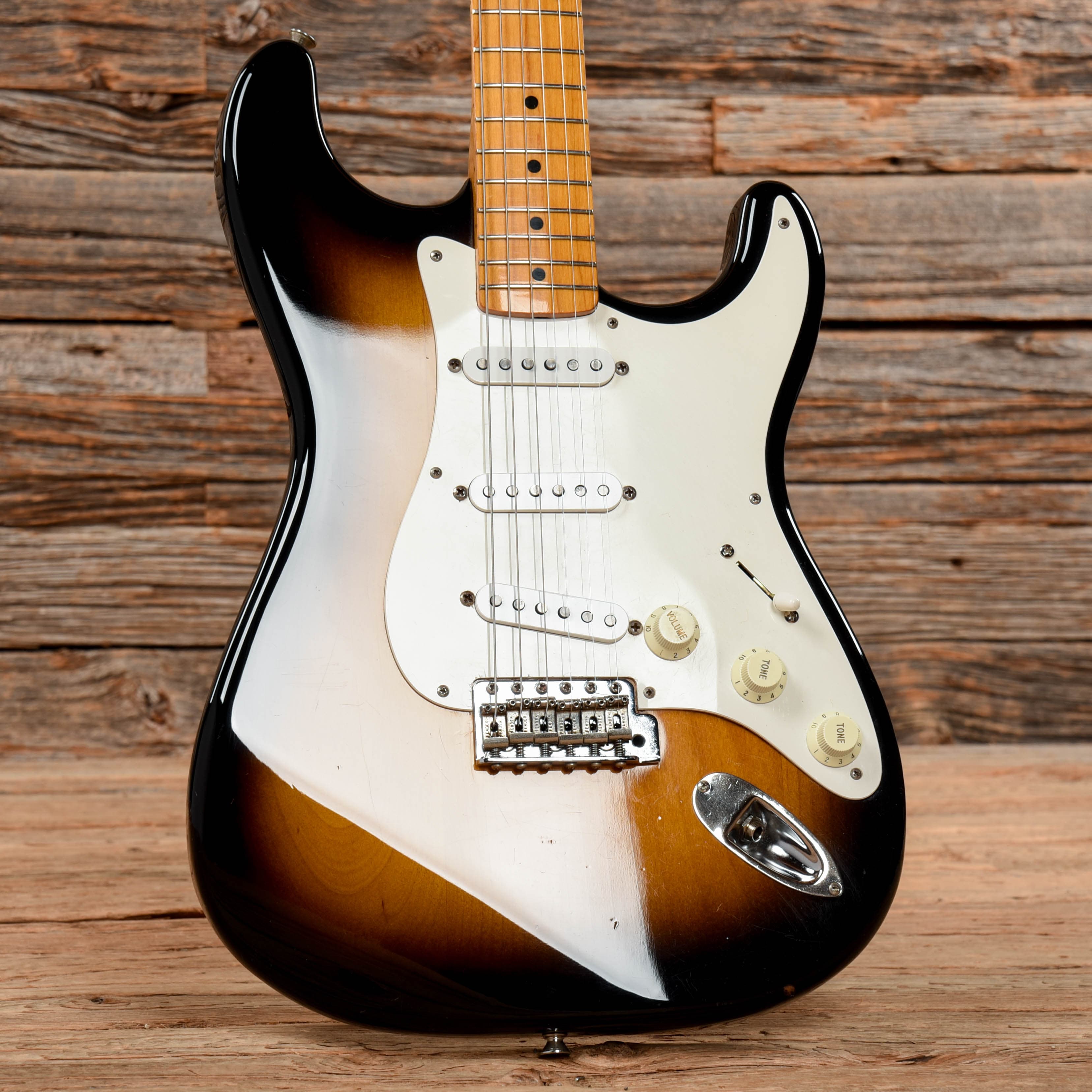 Fender MIJ Stratocaster Sunburst 1994 Electric Guitars / Solid Body