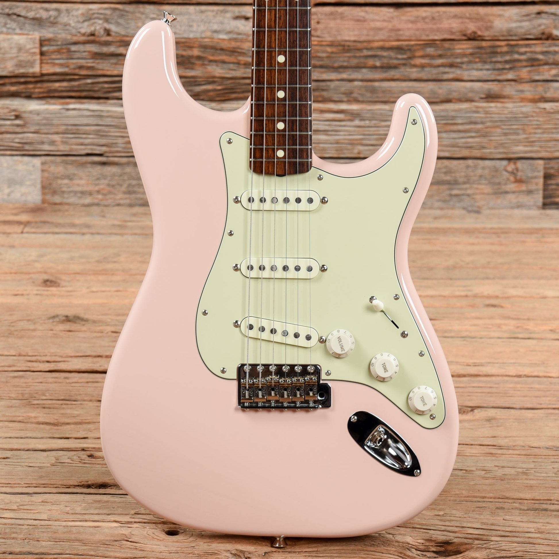 Fender MIJ Traditional 60s Stratocaster – Chicago Music Exchange