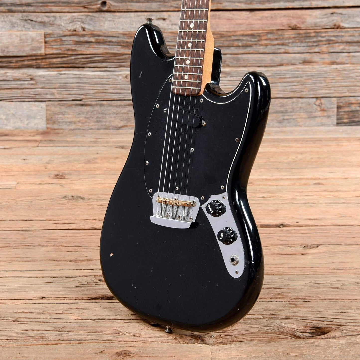 Fender Musicmaster Black 1977 Electric Guitars / Solid Body