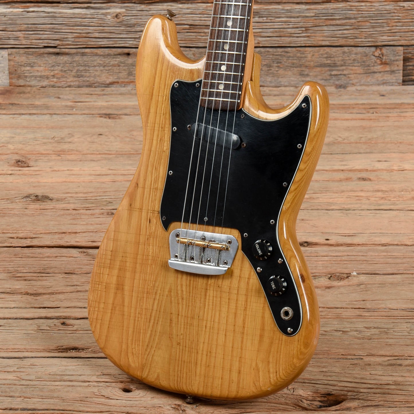 Fender Musicmaster Natural 1978 Electric Guitars / Solid Body