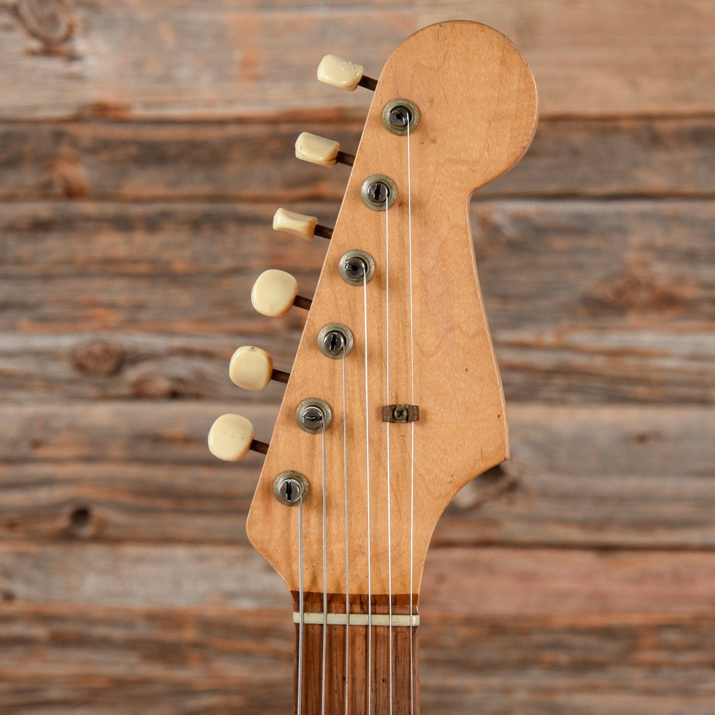 Fender Musicmaster Natural Refin 1965 Electric Guitars / Solid Body