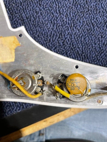 Fender Musicmaster Natural Refin 1965 Electric Guitars / Solid Body