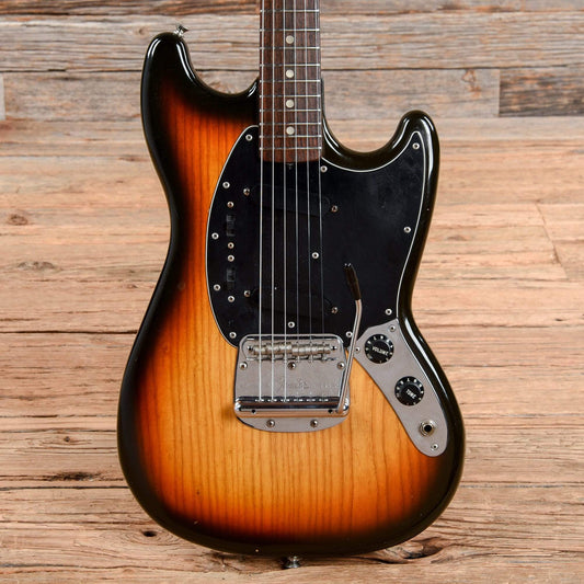 Fender Mustang Sunburst 1979 Electric Guitars / Solid Body