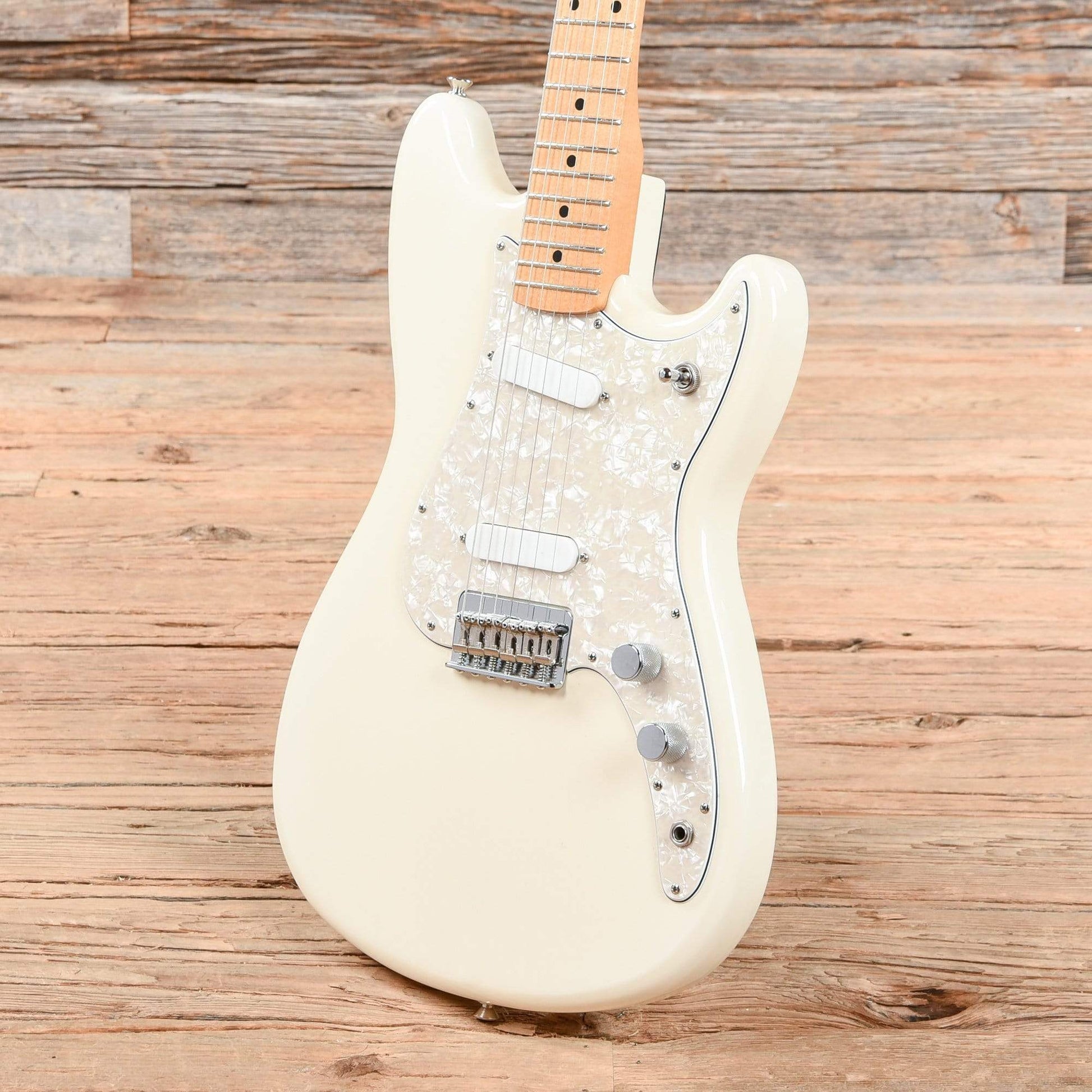 Fender Offset Series Duo-Sonic Arctic White 2016 Electric Guitars / Solid Body