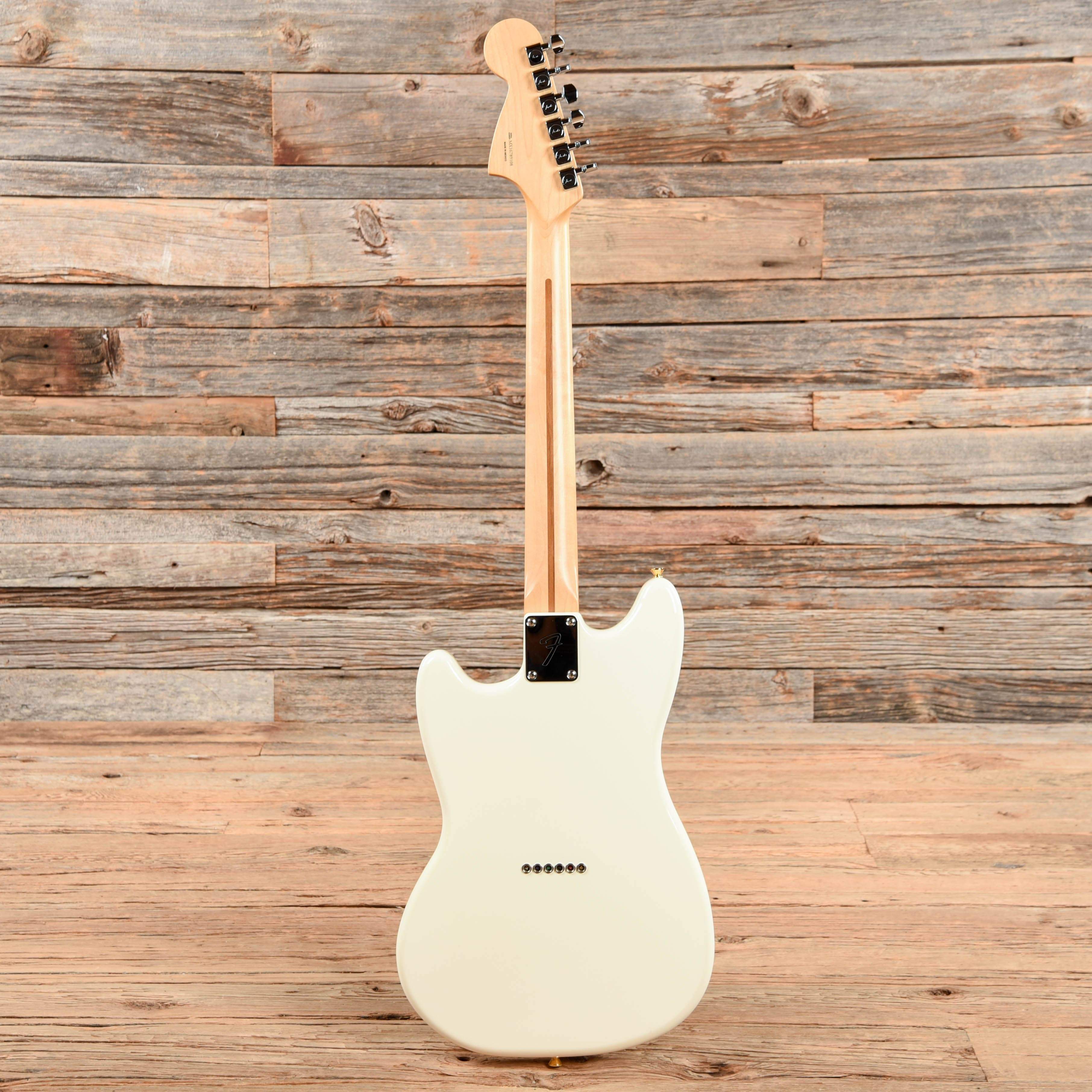 Battipenna per chitarra Fender serie OffSet Mustang P90 Style (3 strati bianco Battipenna per chitarra Fender serie OffSet Mustang P90 Style (3 strati bianco