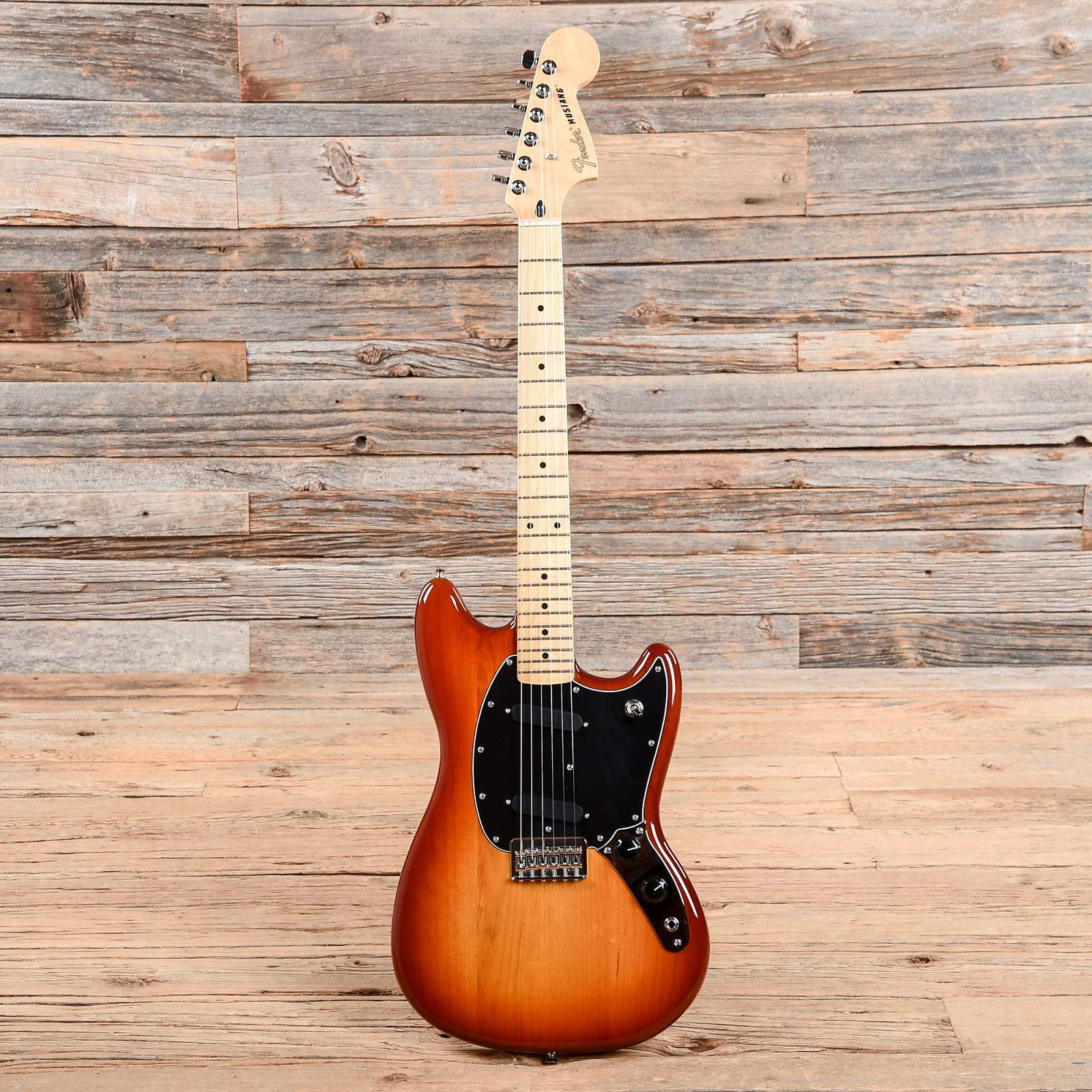 Fender Player Mustang Sienna Sunburst 2019 Electric Guitars / Solid Body