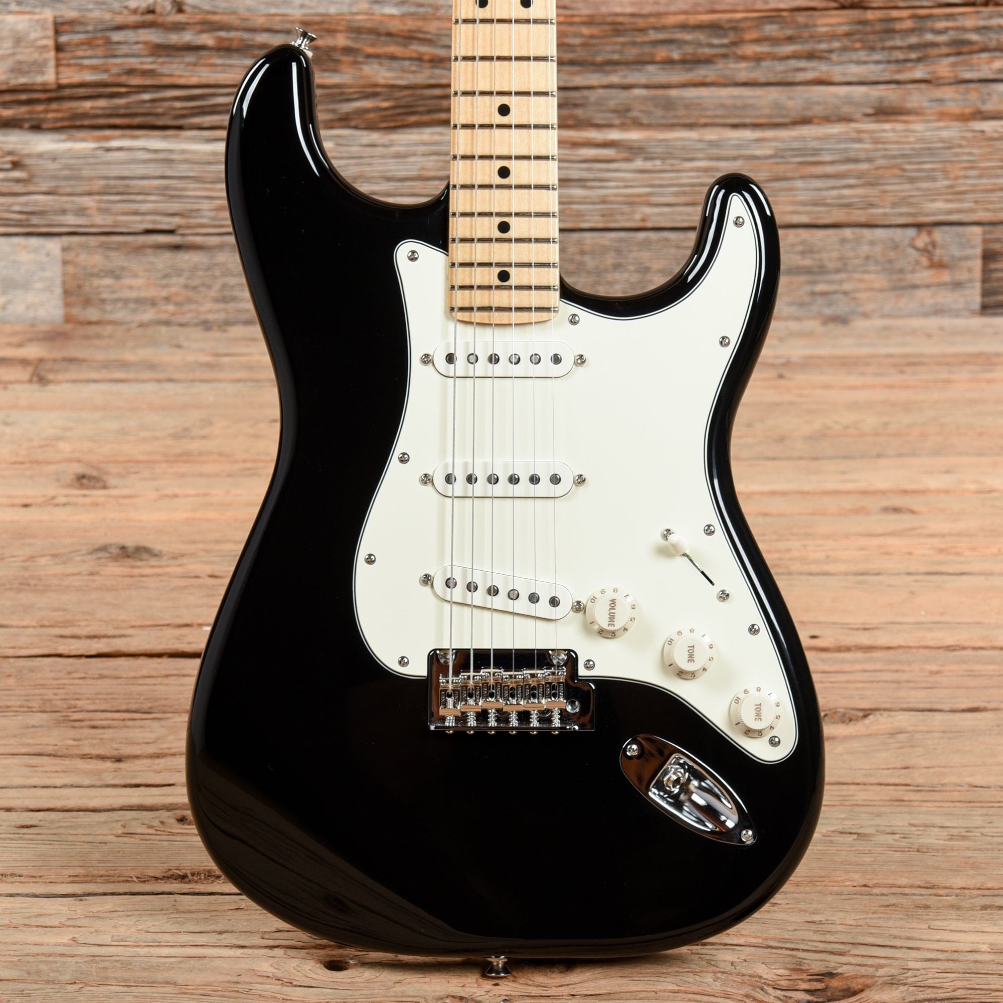 Fender Player Stratocaster Black Electric Guitars / Solid Body
