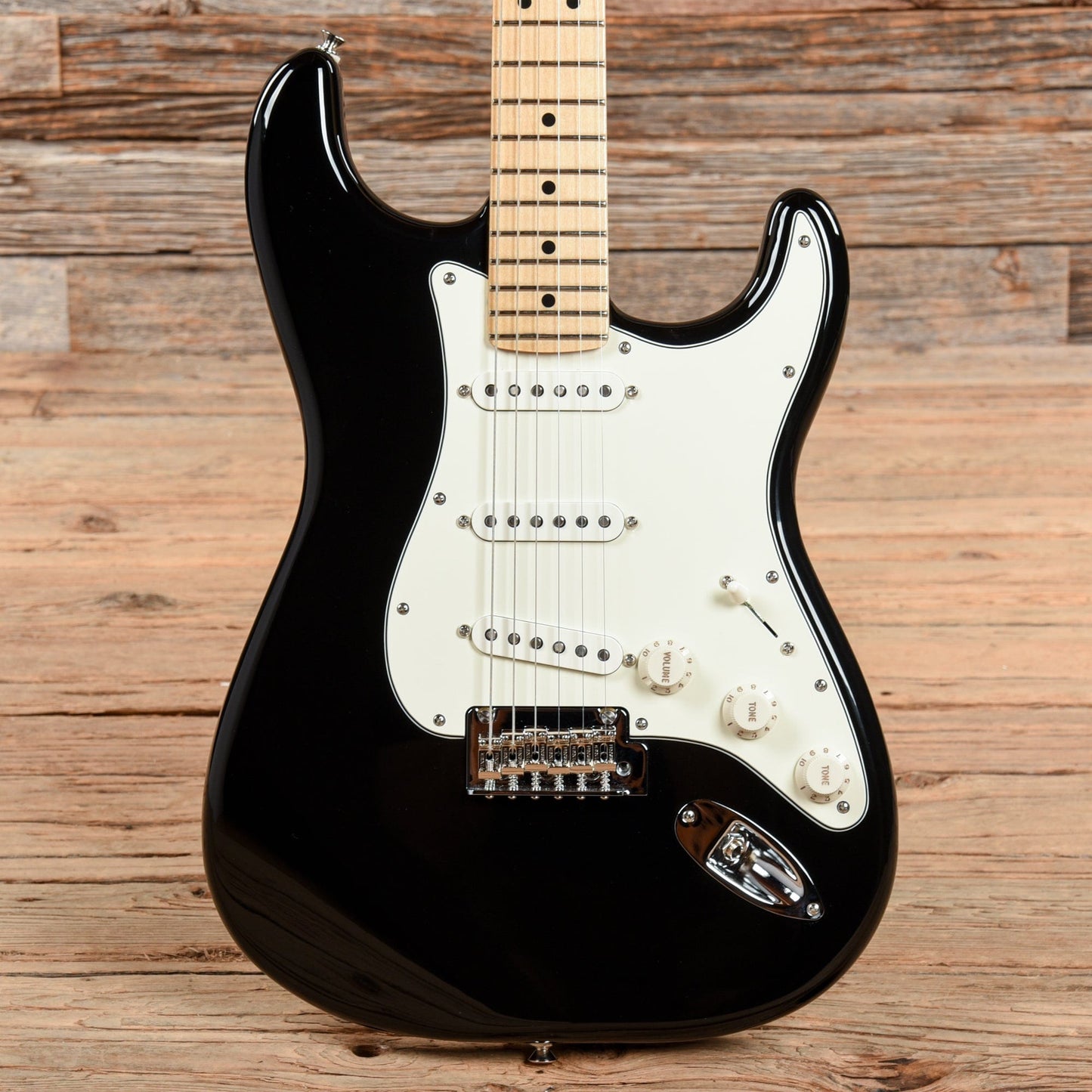 Fender Player Stratocaster Black Electric Guitars / Solid Body