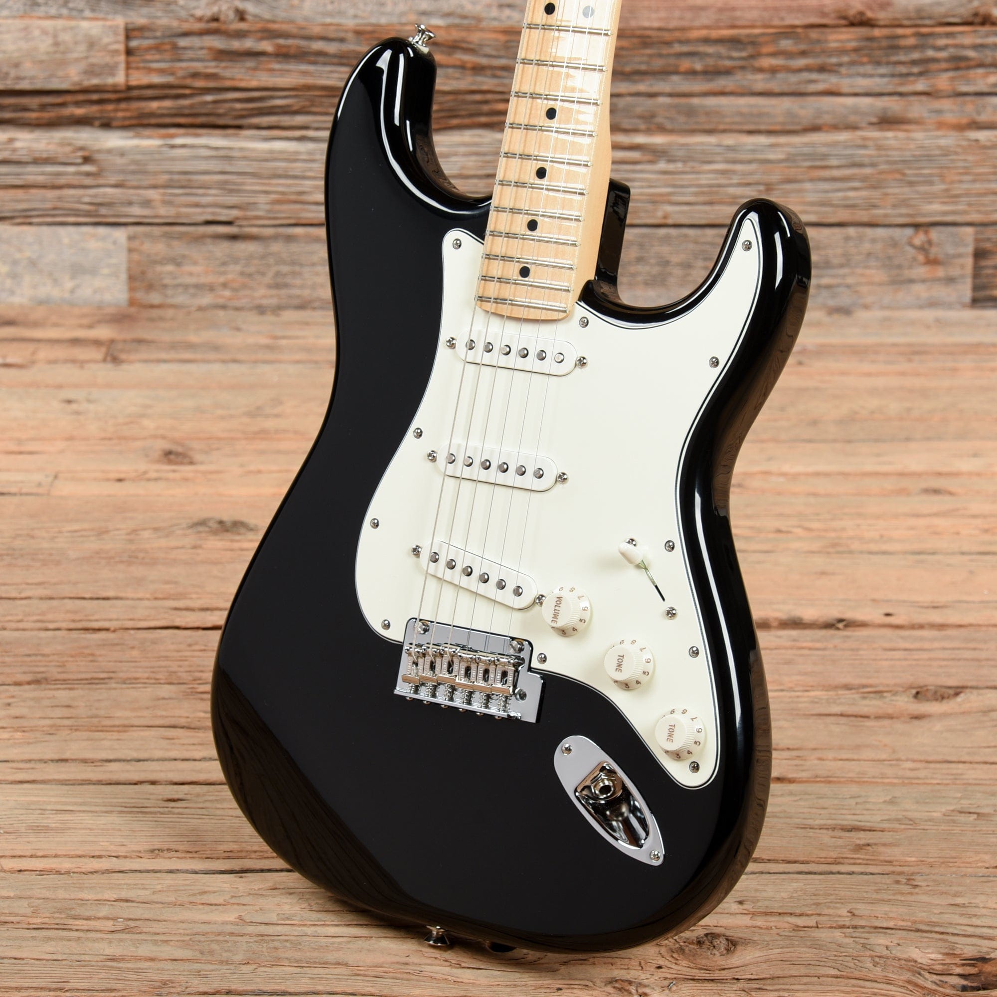 Fender Player Stratocaster Black Electric Guitars / Solid Body