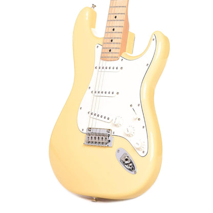 Fender Player Stratocaster Buttercream Electric Guitars / Solid Body