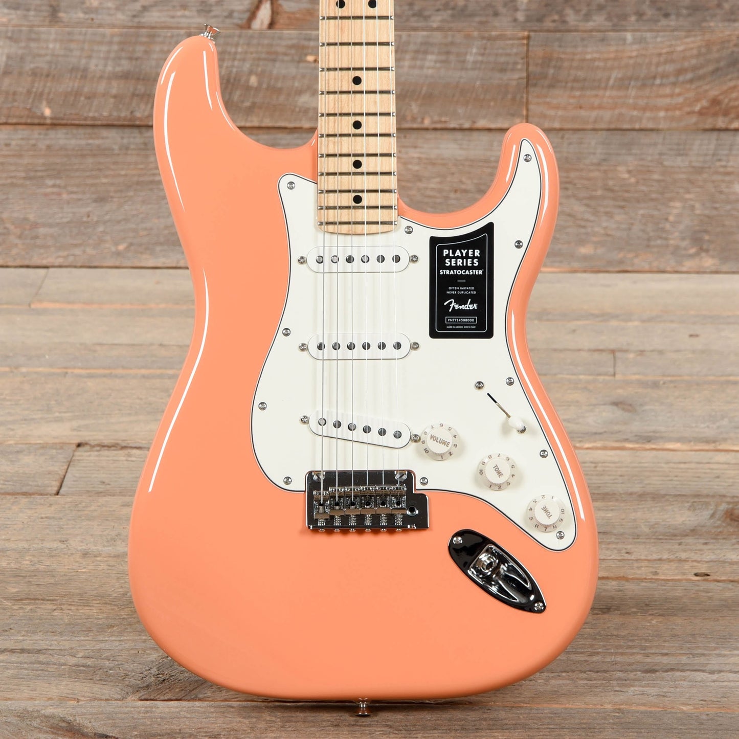 Fender Player Stratocaster Pacific Peach Electric Guitars / Solid Body