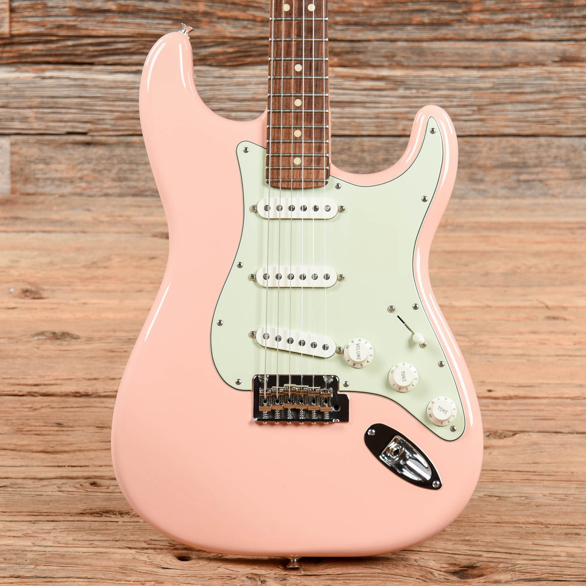 Shell Pink Fender Model Fender Player Stratocaster Shell Pink 2021 – Chicago Music Exchange