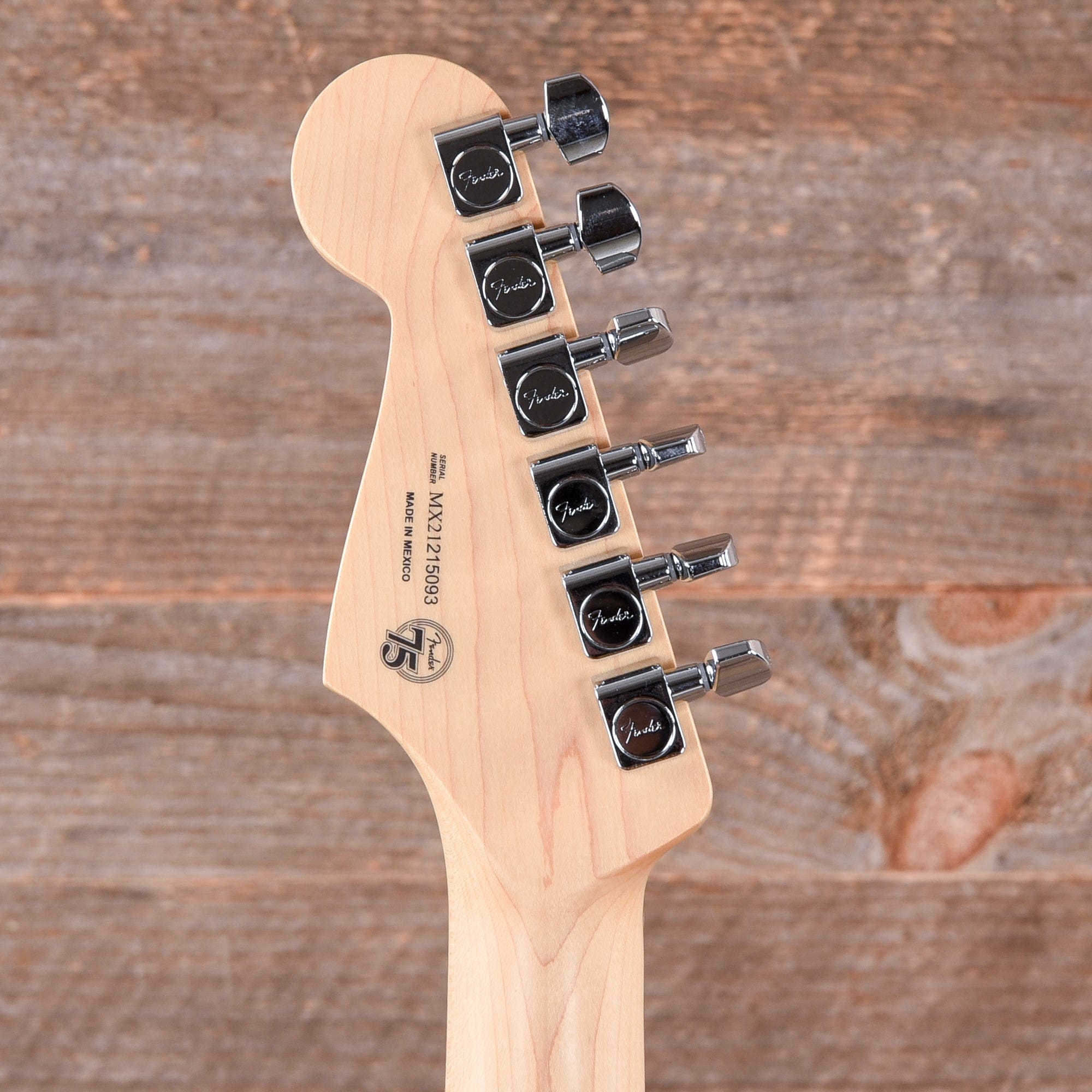 Fender Player Stratocaster Shell Pink w/3-Ply Mint Pickguard Electric Guitars / Solid Body