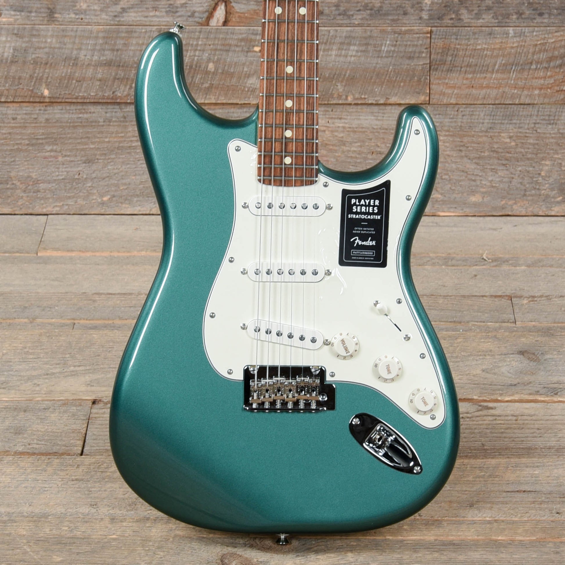 Fender Player Stratocaster Sherwood Green Metallic w/3-Ply Parchment Pickguard Electric Guitars / Solid Body