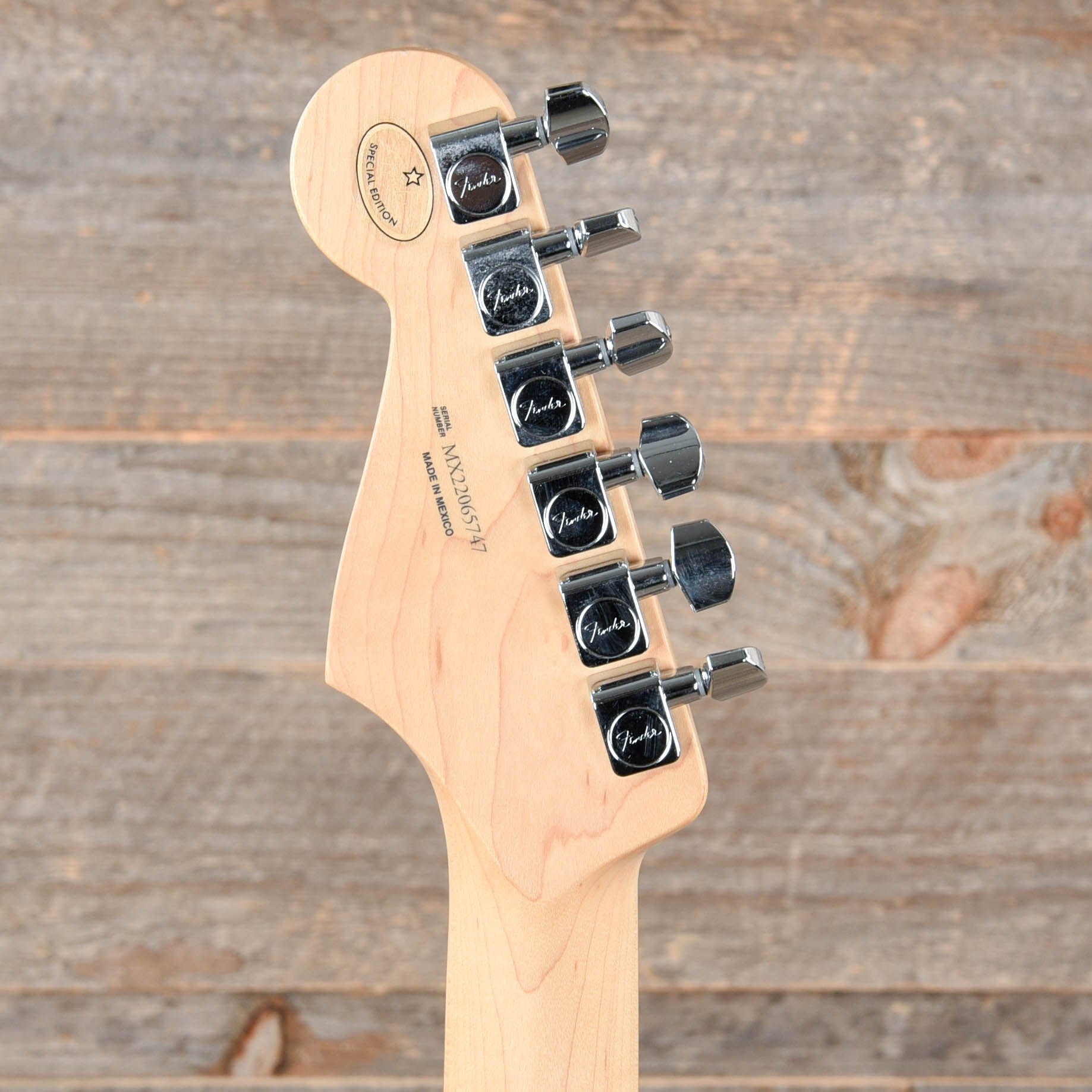 Fender Player Stratocaster Sherwood Green Metallic w/3-Ply Parchment Pickguard Electric Guitars / Solid Body